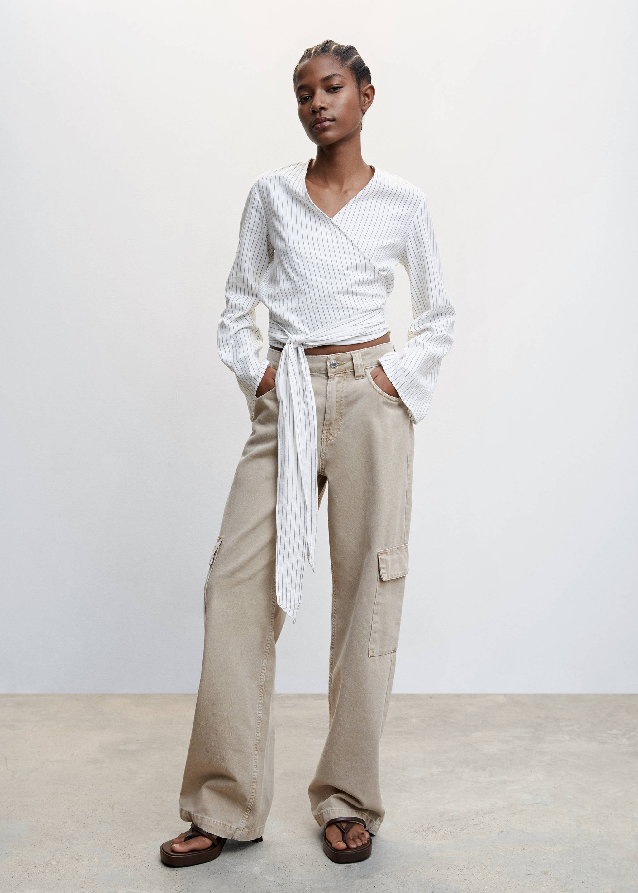 Prugasta bluza s čvorom - Opći prikaz