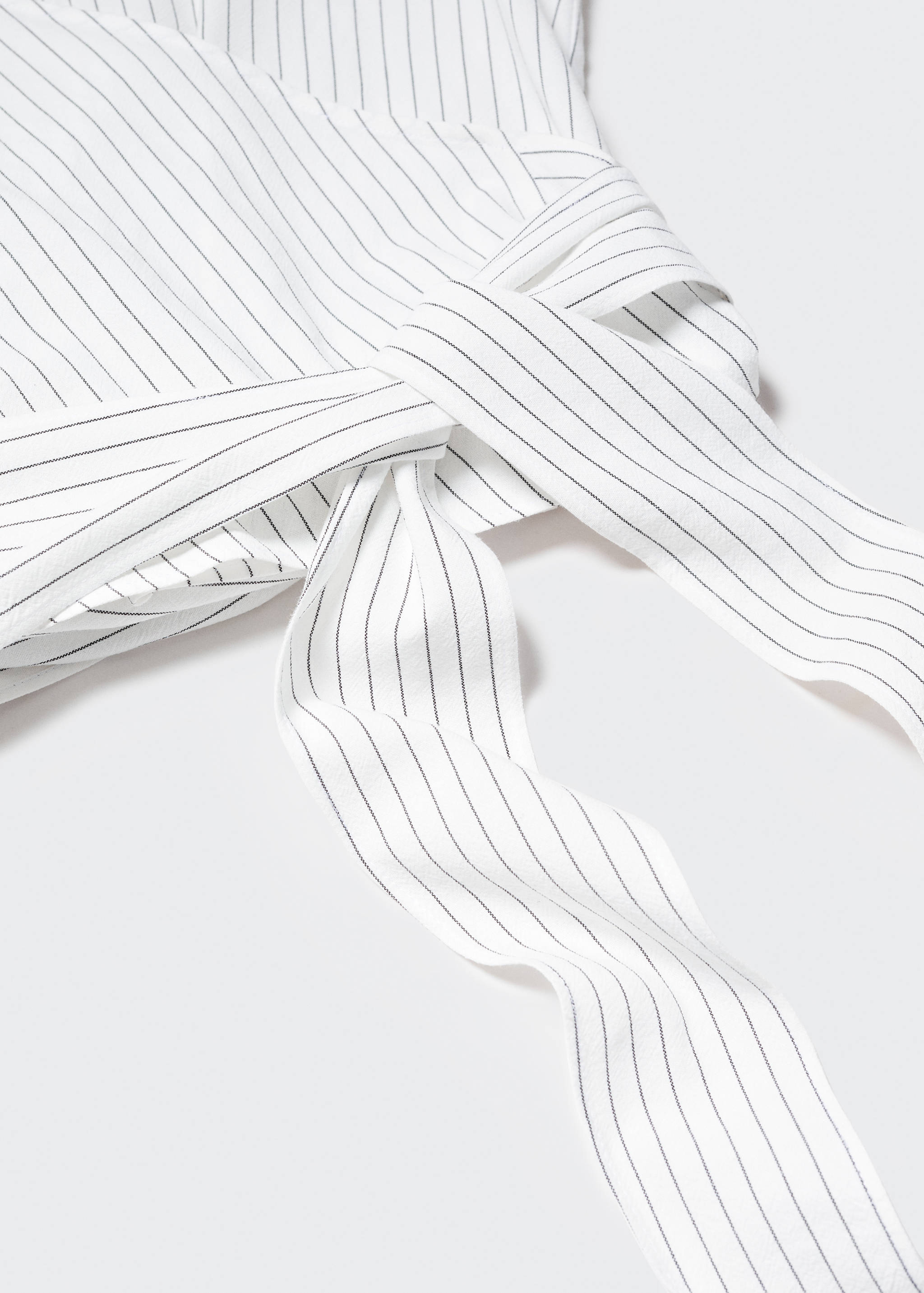 Prugasta bluza s čvorom - Detalji artikla 8
