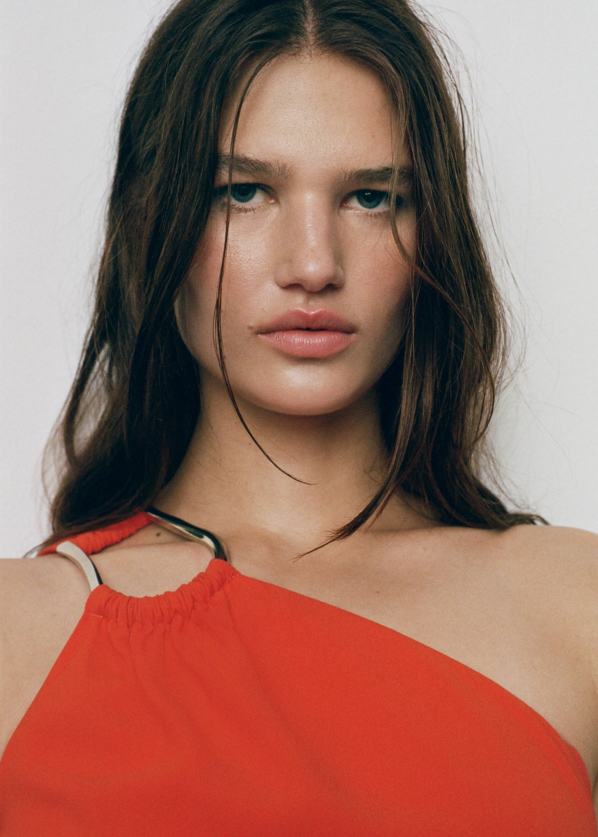 Asymmetrische jumpsuit met metalen detail - Detail van het artikel 6