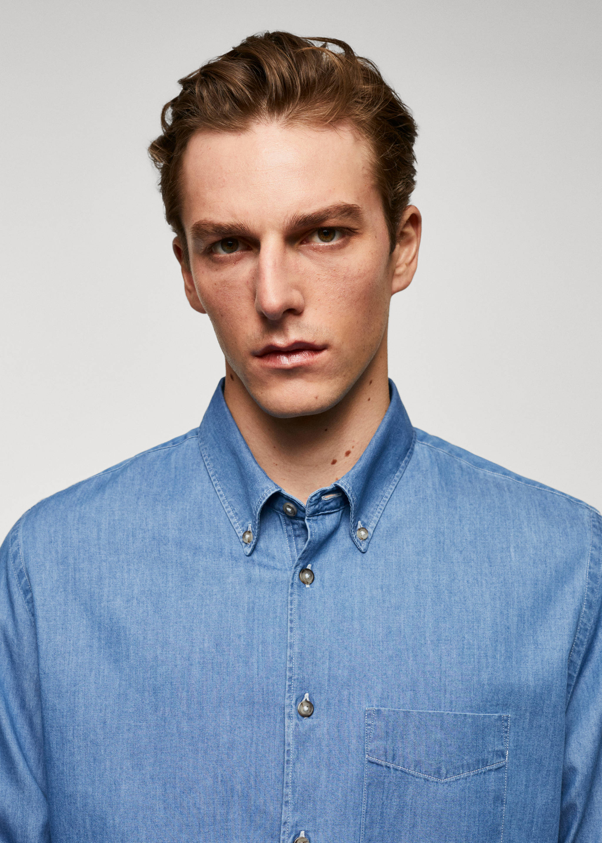 Slim-fit denim skirt with pockets - Details of the article 1