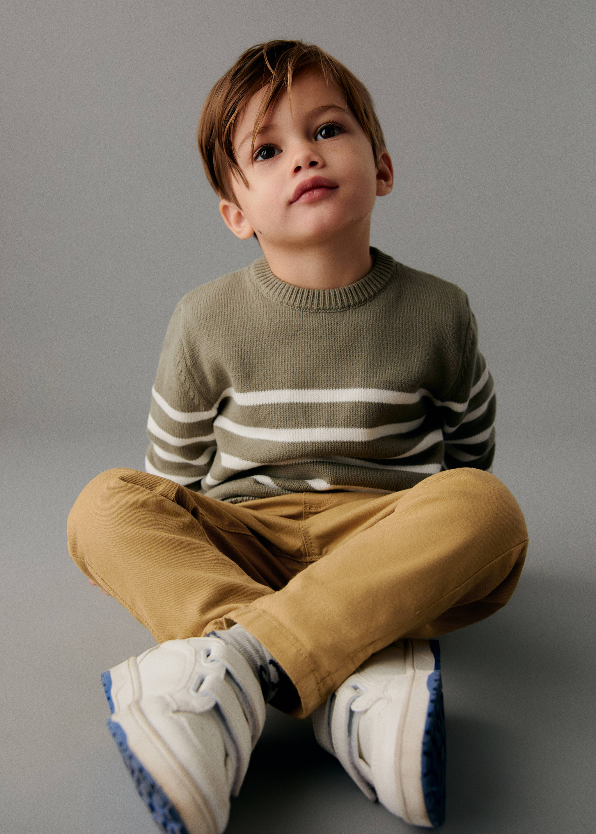 Straight-fit trousers with elastic waist - Details of the article 2