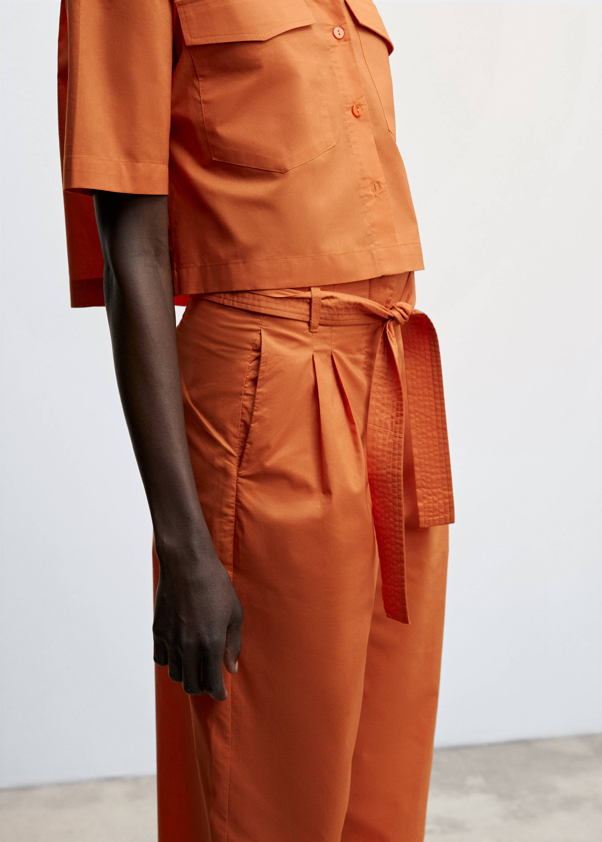 Pleated culottes trousers - Details of the article 6