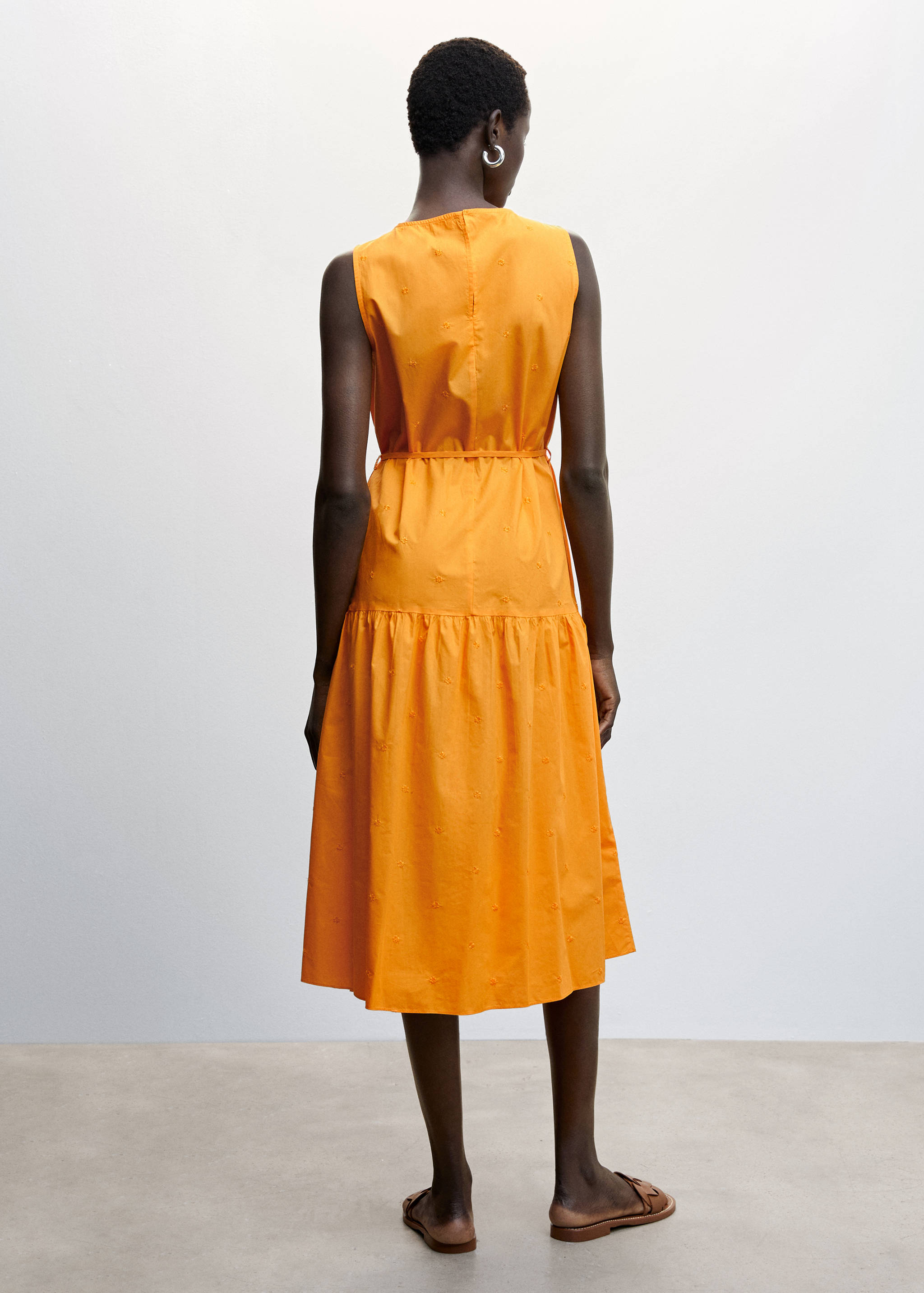 Floral embroidery dress - Reverse of the article