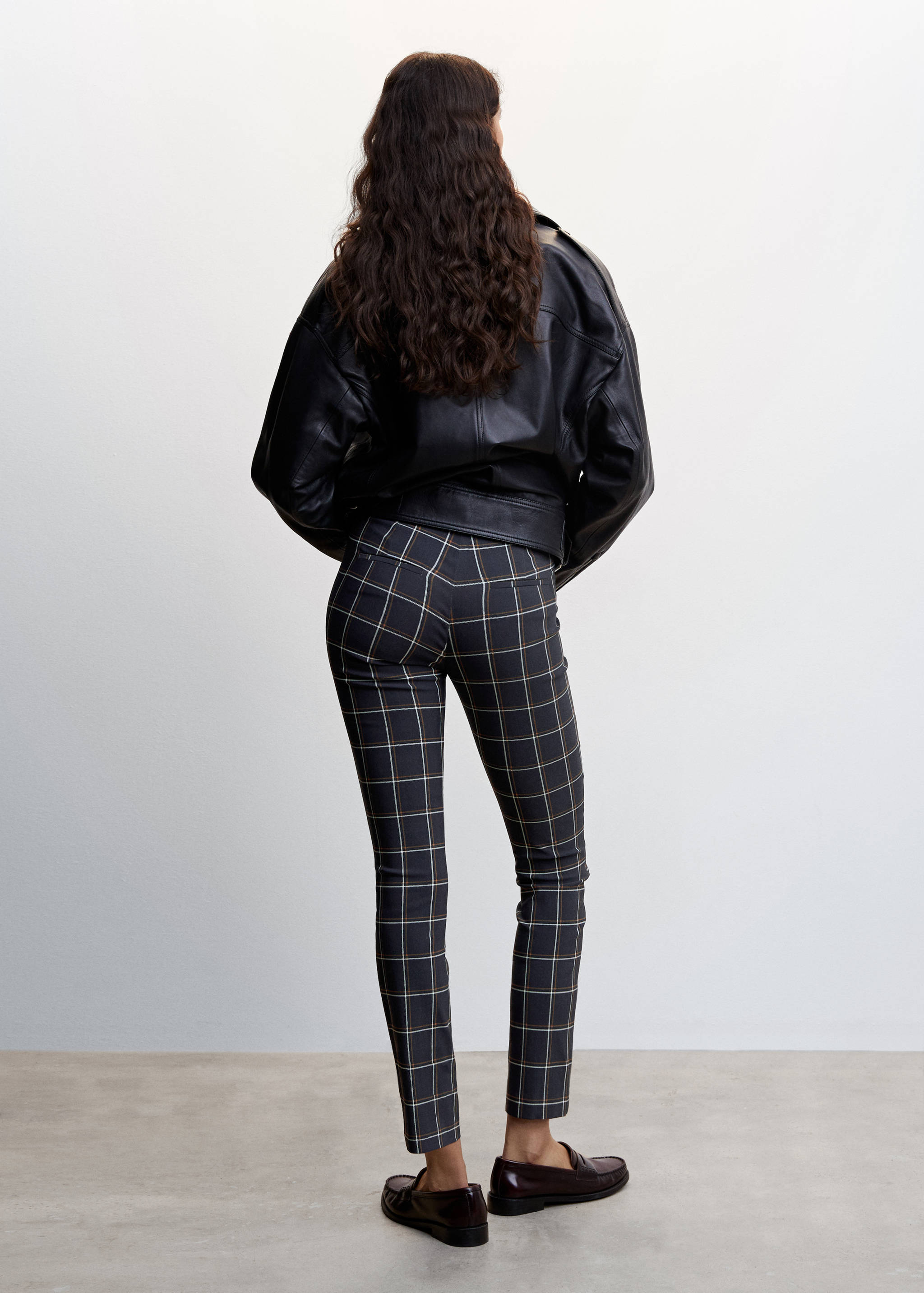 Crop skinny trousers - Reverse of the article