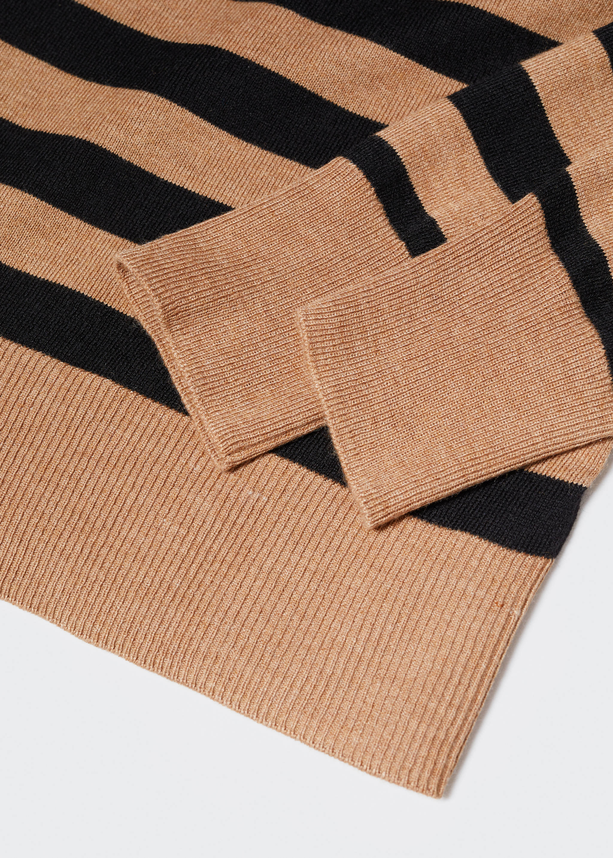 Striped fine-knit sweater - Details of the article 8