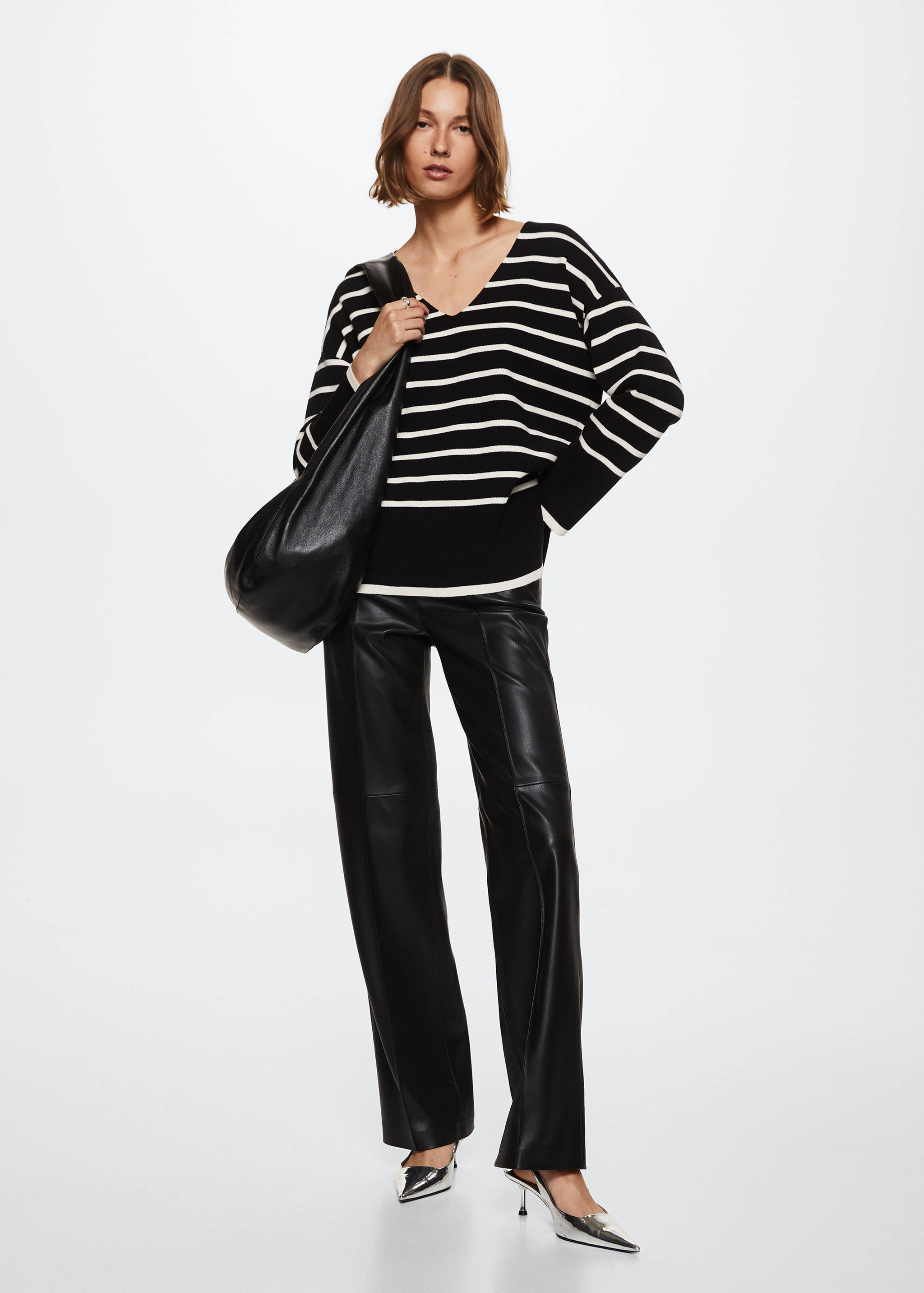 Camisola às riscas oversize - Plano geral