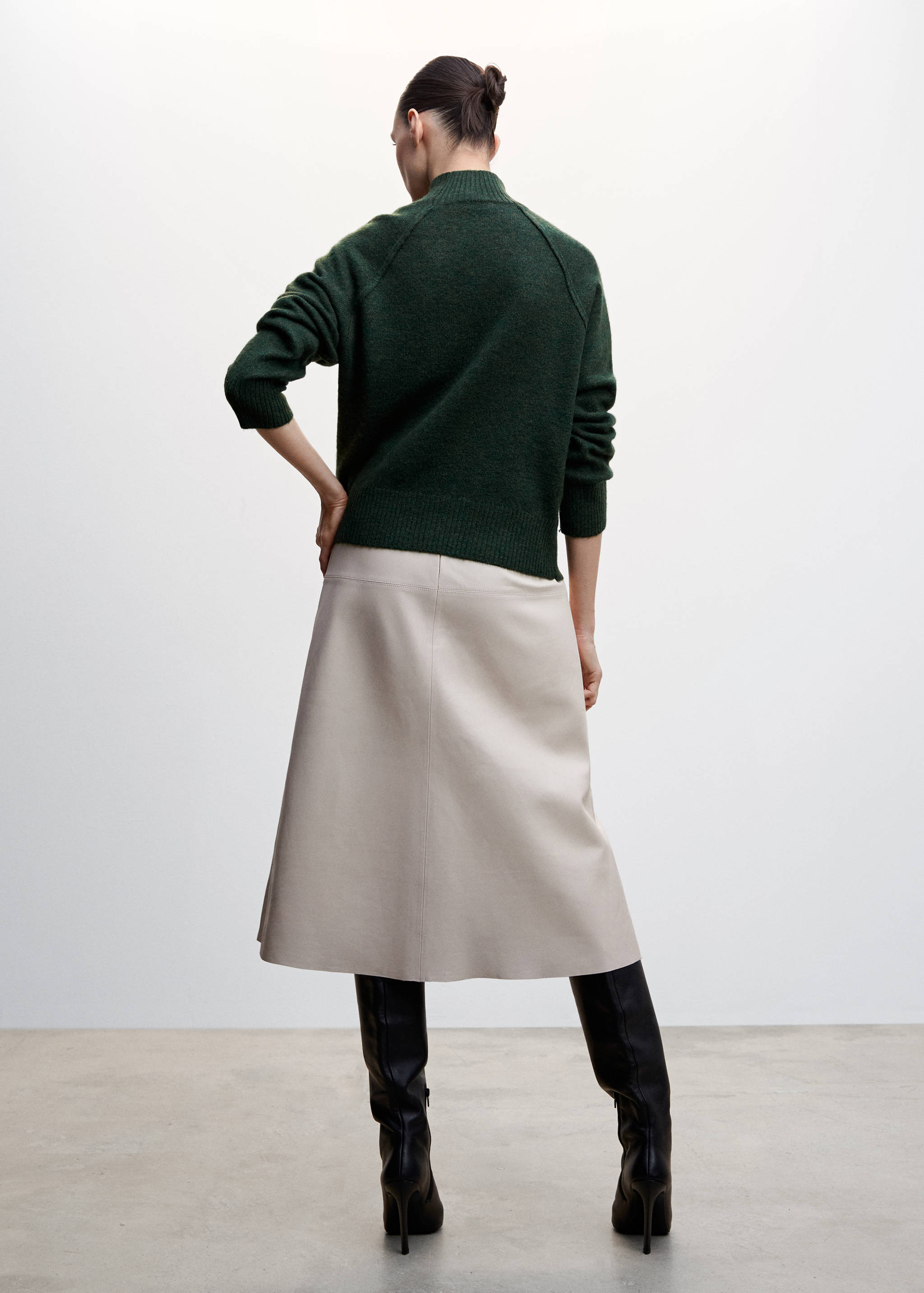 Turtleneck sweater with seams - Reverse of the article