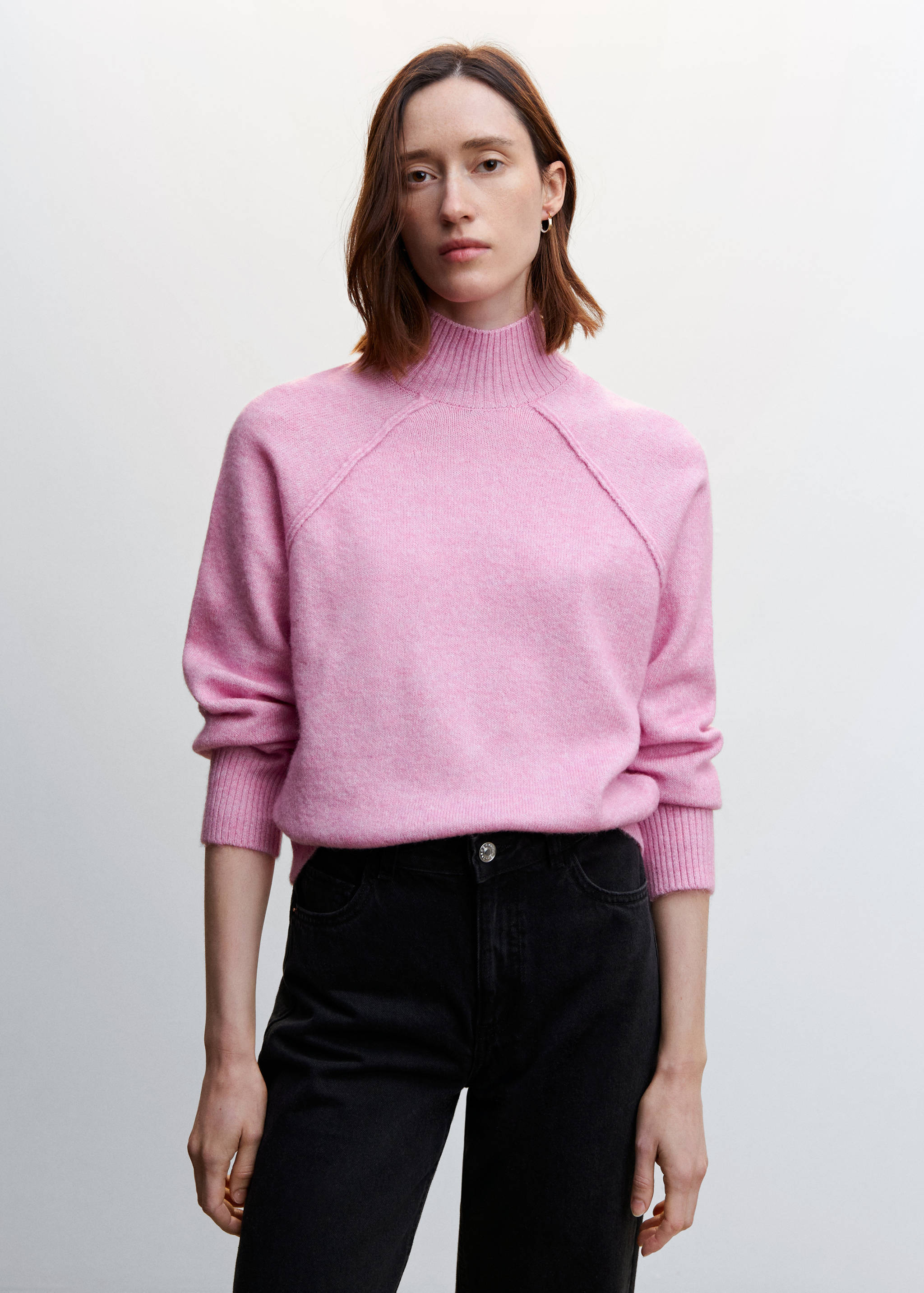 Turtleneck sweater with seams - Medium plane