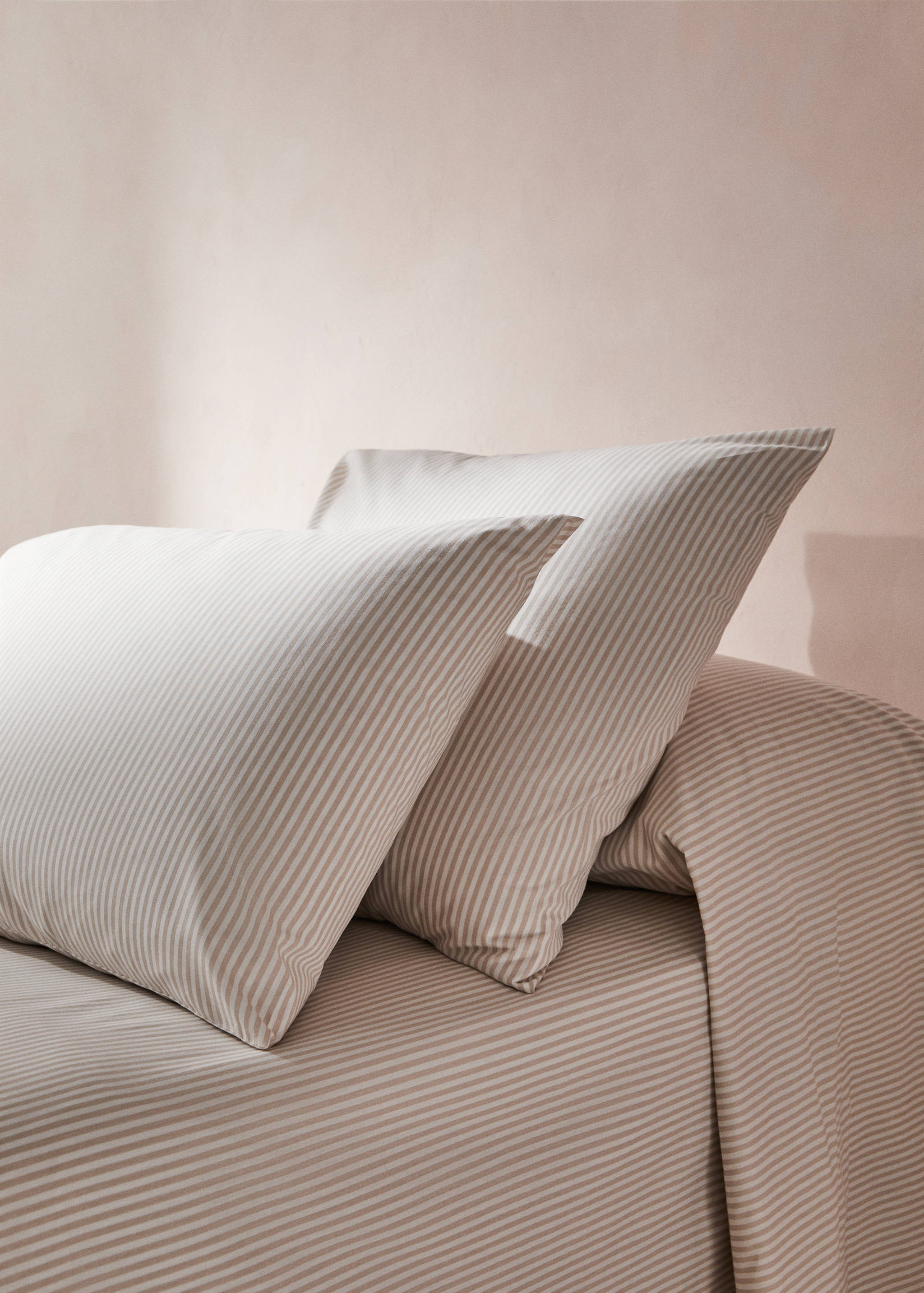 Striped print pillow case 45x110cm - General plane