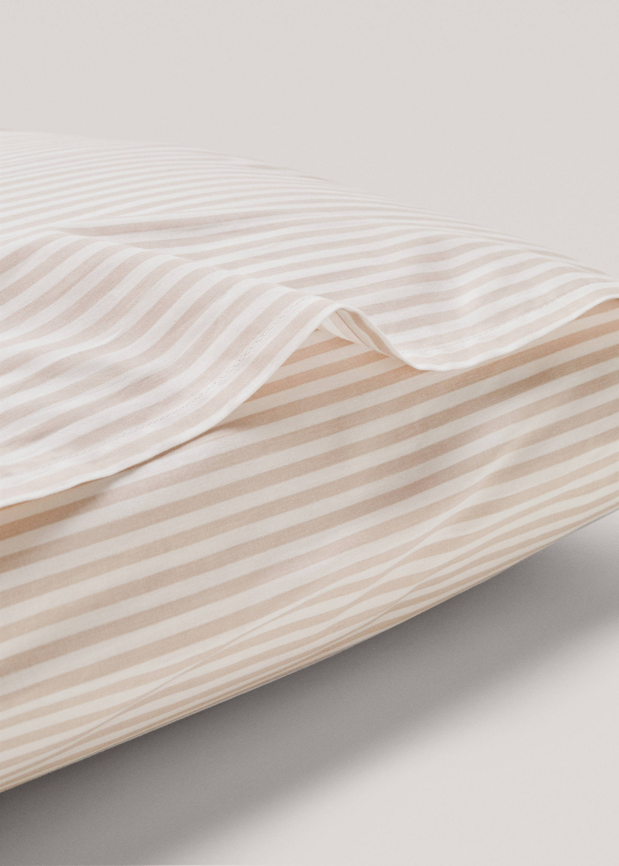 Striped print cushion cover 60x60cm (Pack of 2) - Details of the article 2