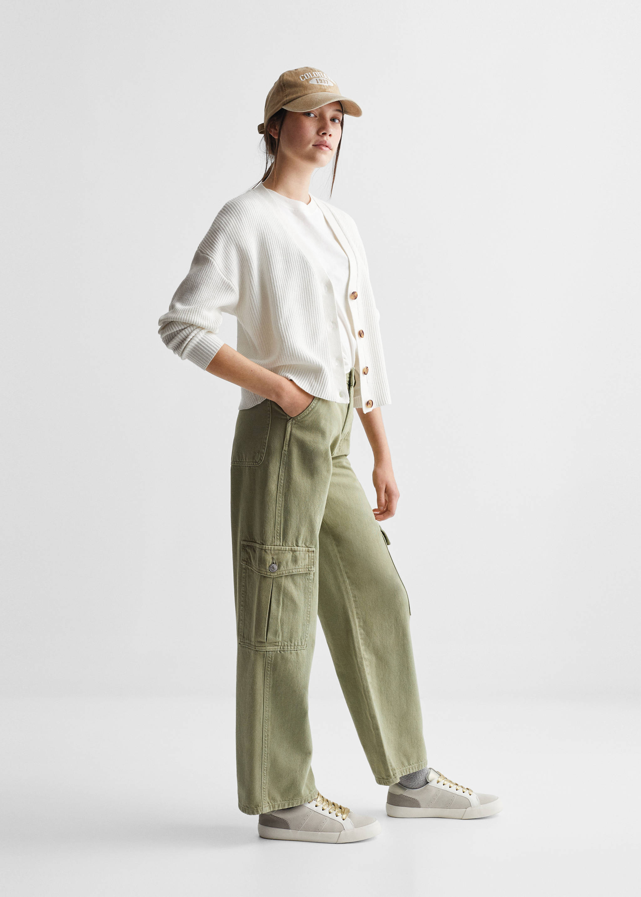 Ribbed knit cardigan - General plane