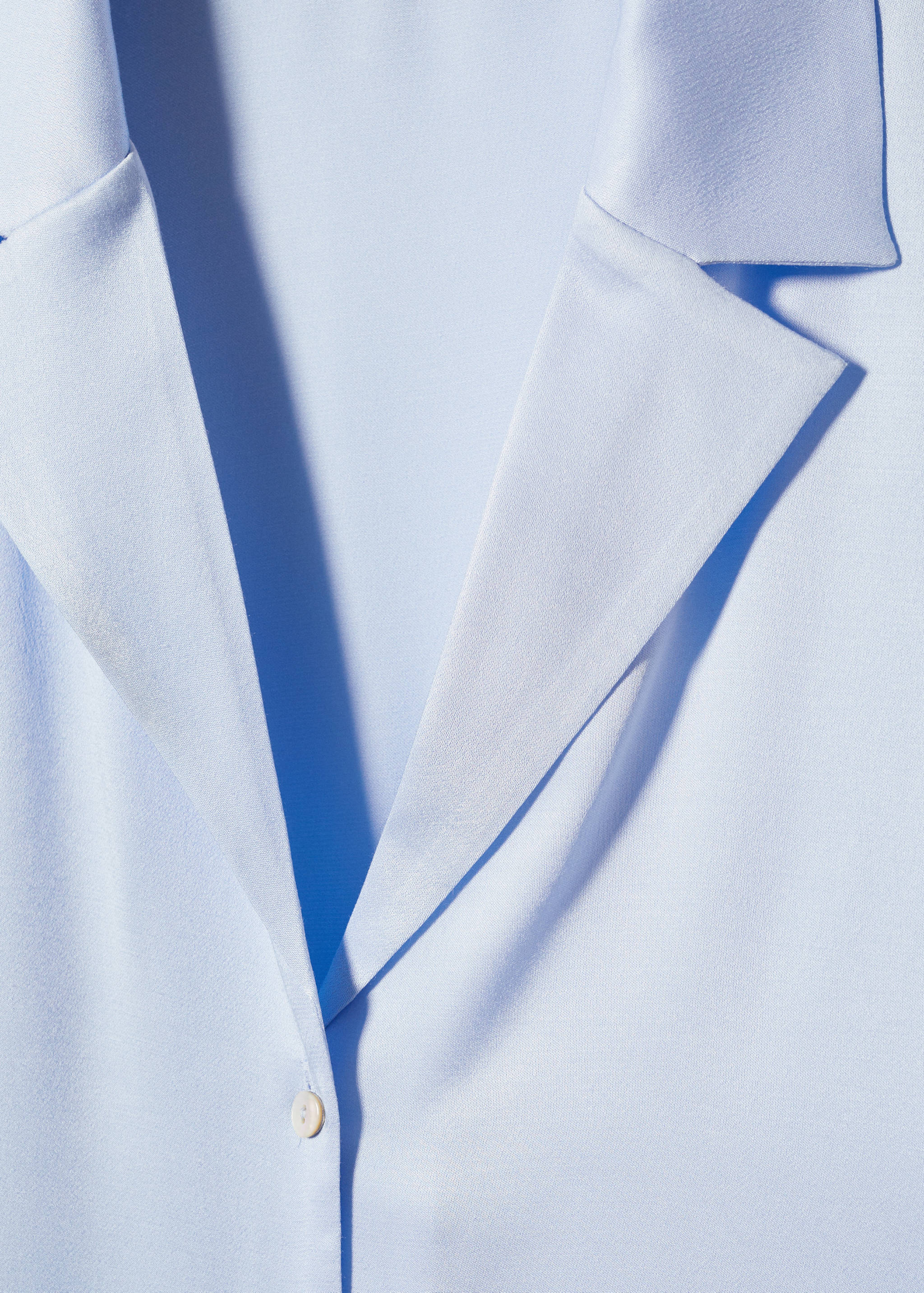 Lapels flowy shirt - Details of the article 8