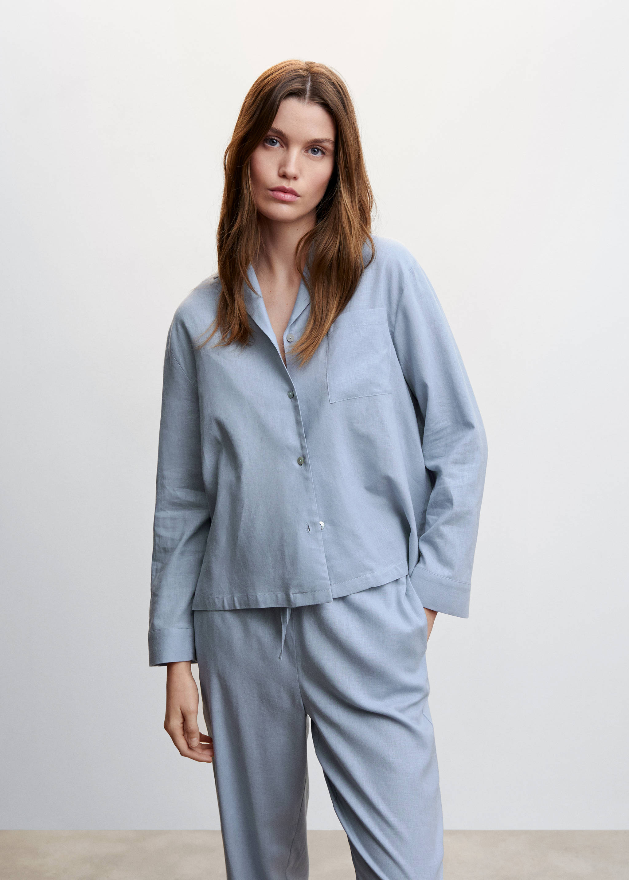Chemise pyjama lin - Plan moyen