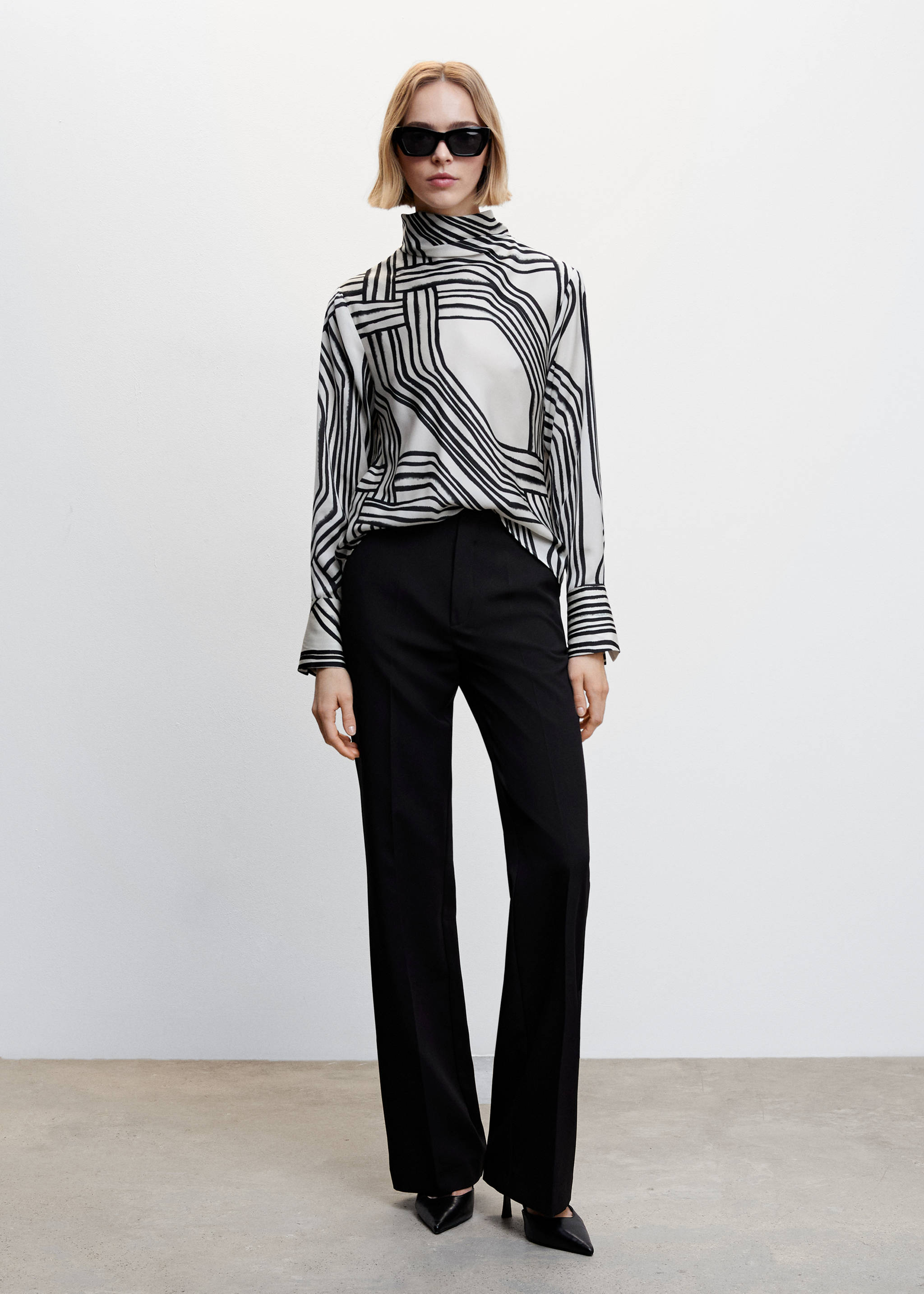 Satin print blouse - General plane