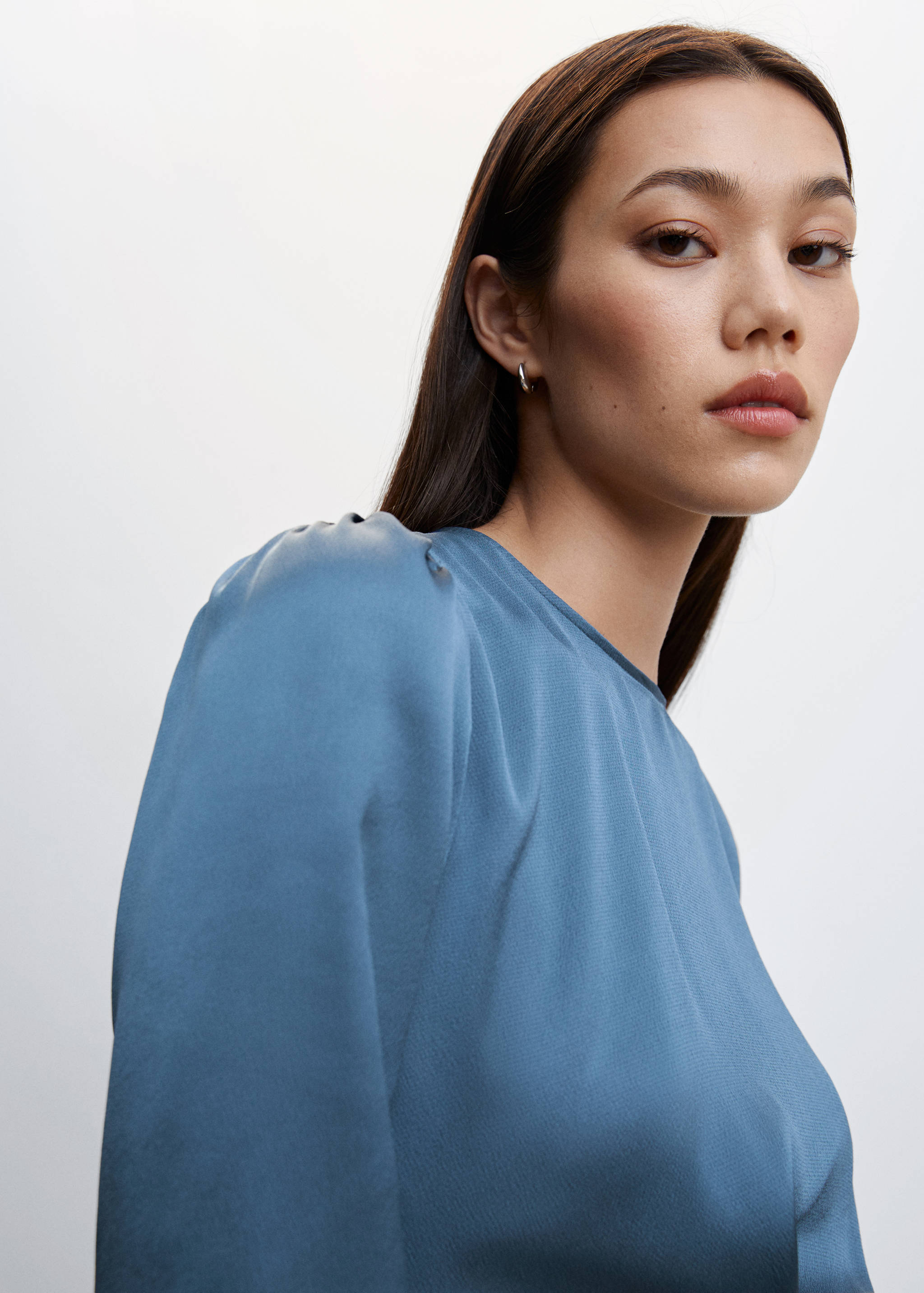 Rochie satinată - Detaliu al articolului 1