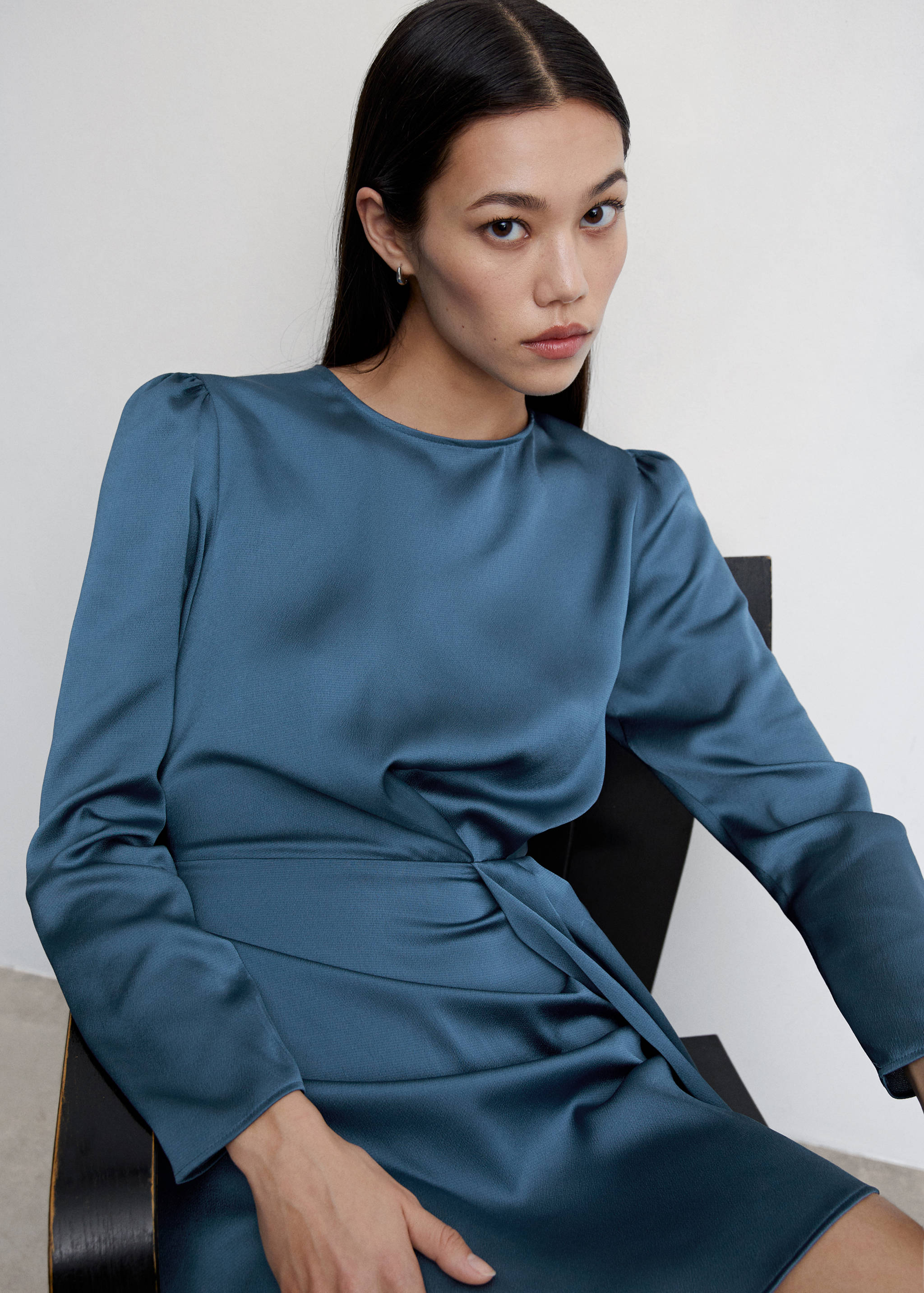 Rochie satinată - Detaliu al articolului 2