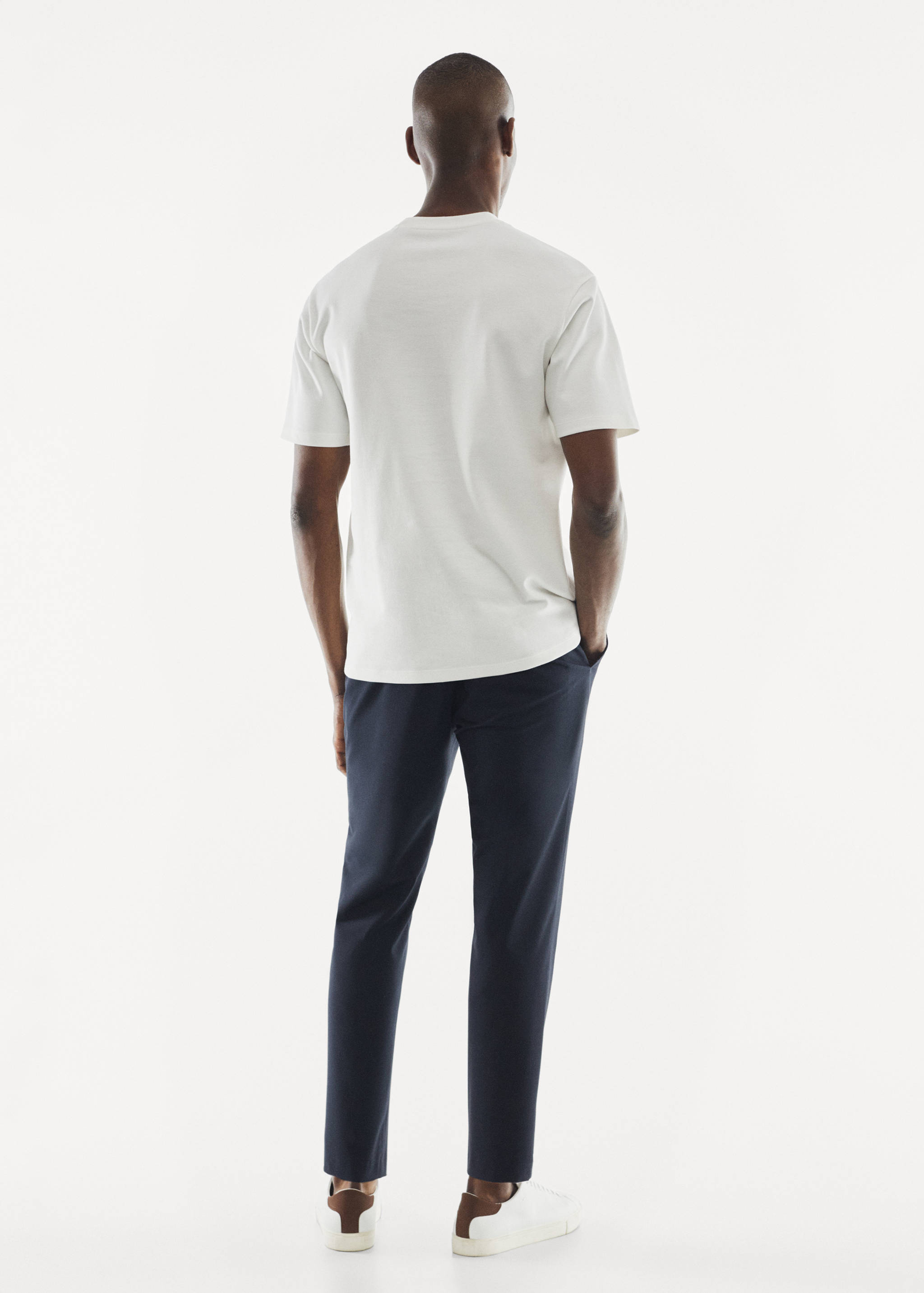 Breathable cotton t-shirt - Reverse of the article