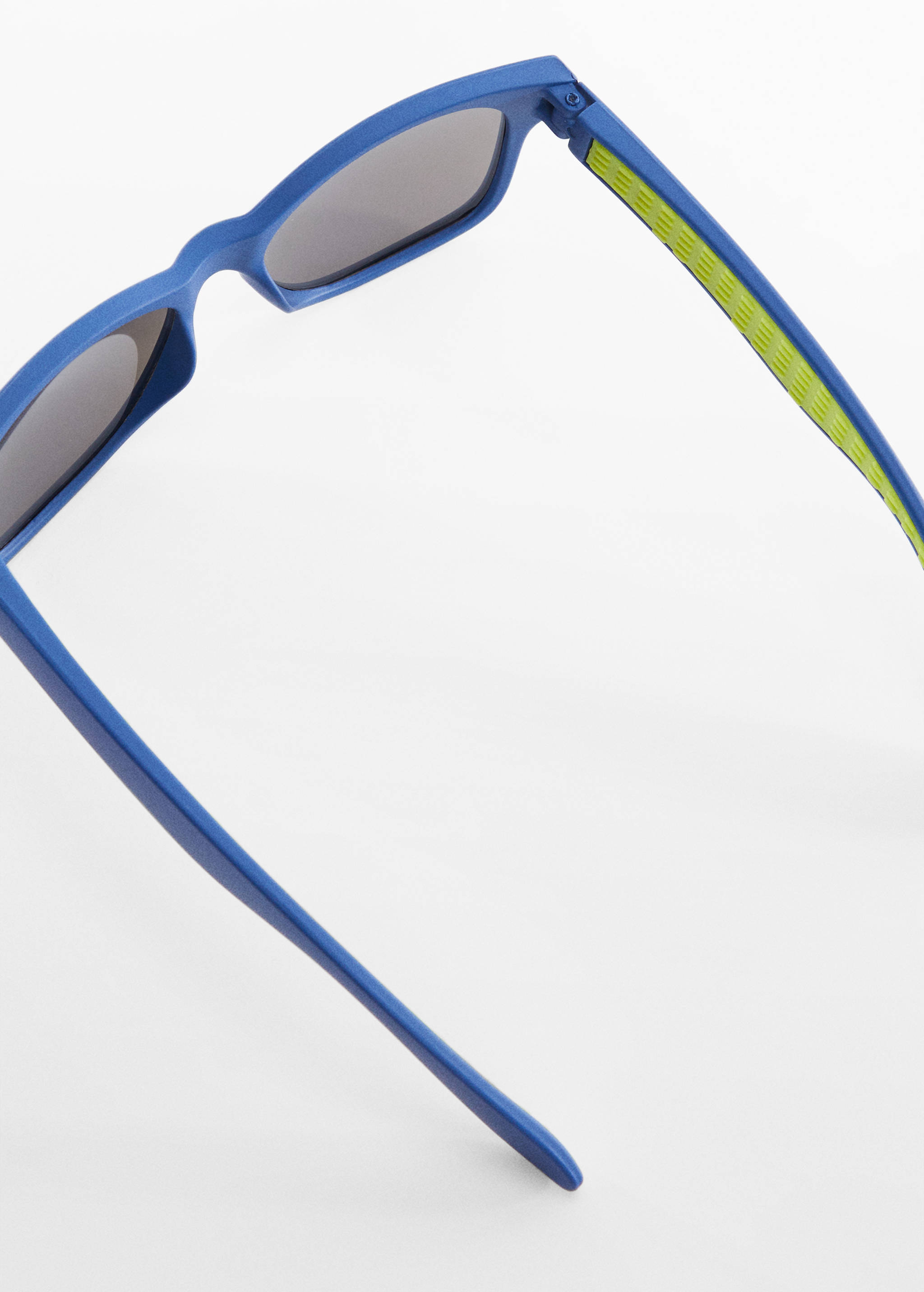 Resin frame sunglasses - Details of the article 1