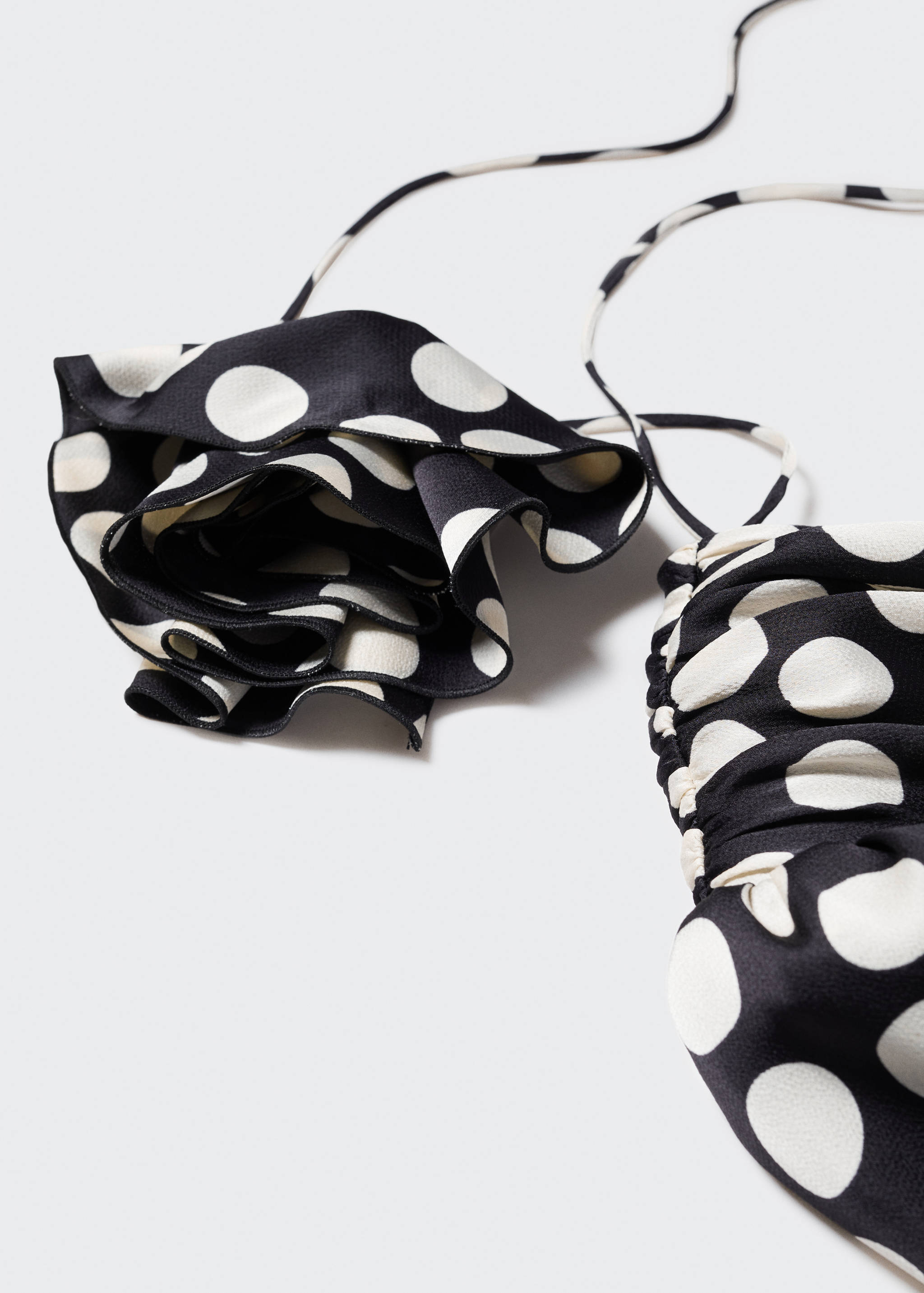 Μπλούζα πουά απλικέ λουλούδι - Λεπτομέρεια του προϊόντος 8