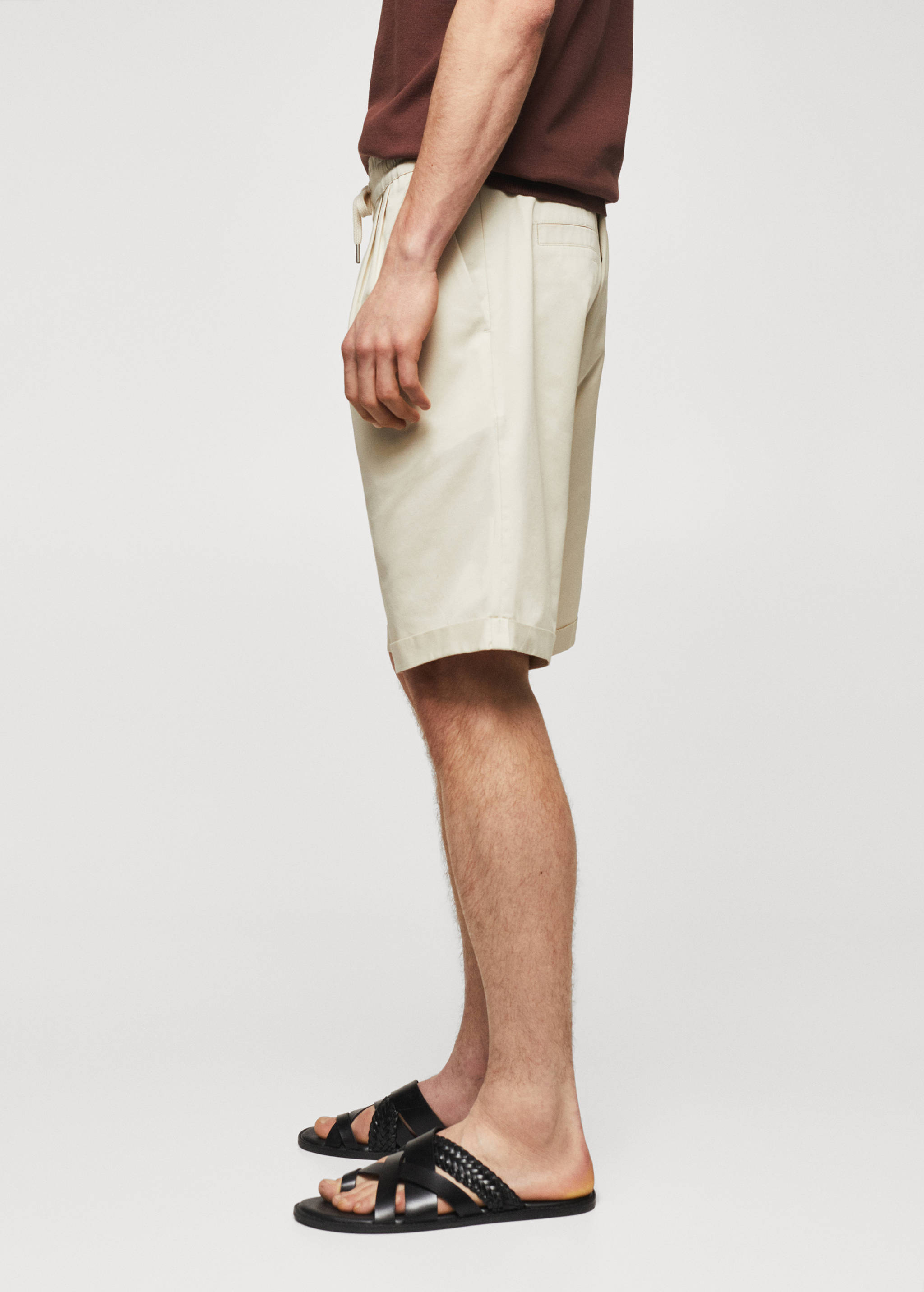 Cotton pleated Bermuda shorts - Details of the article 4