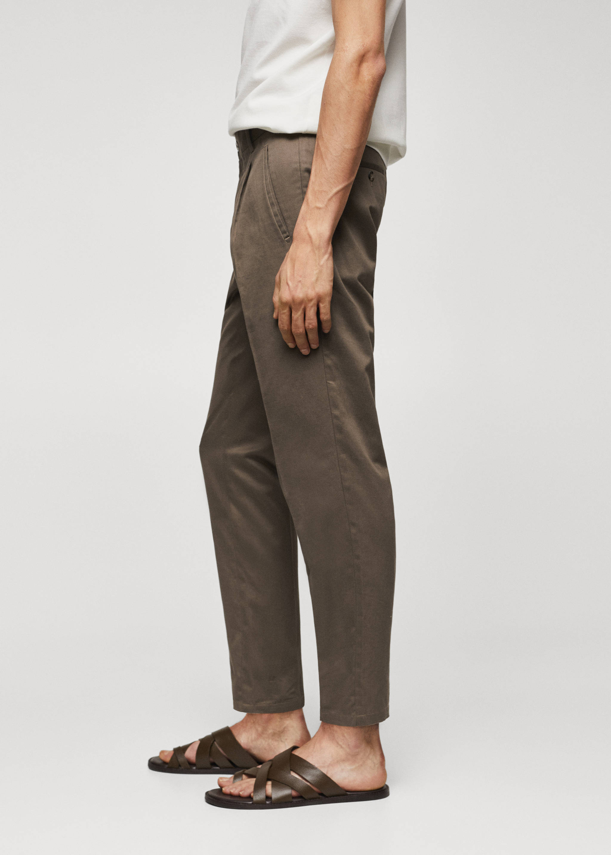 Cotton linen suit trousers with pleats - Details of the article 4