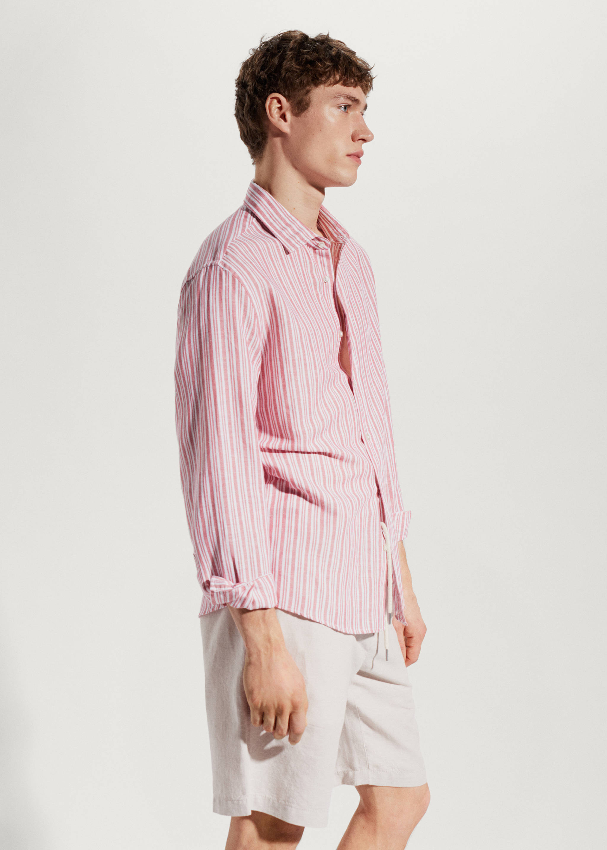 Regular-fit striped linen shirt - Details of the article 2