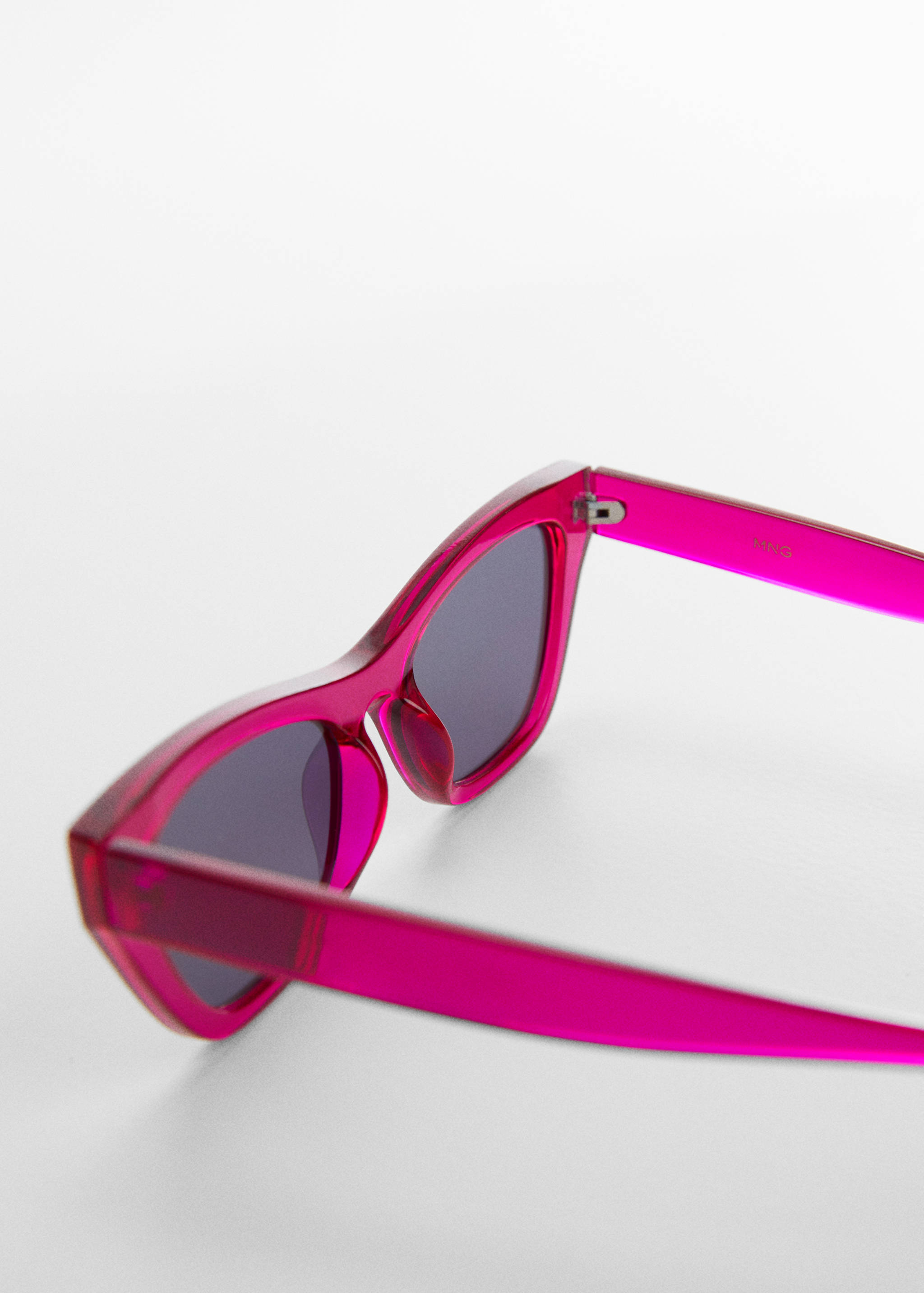 Ochelari de soare ochi de pisică - Detaliu al articolului 1