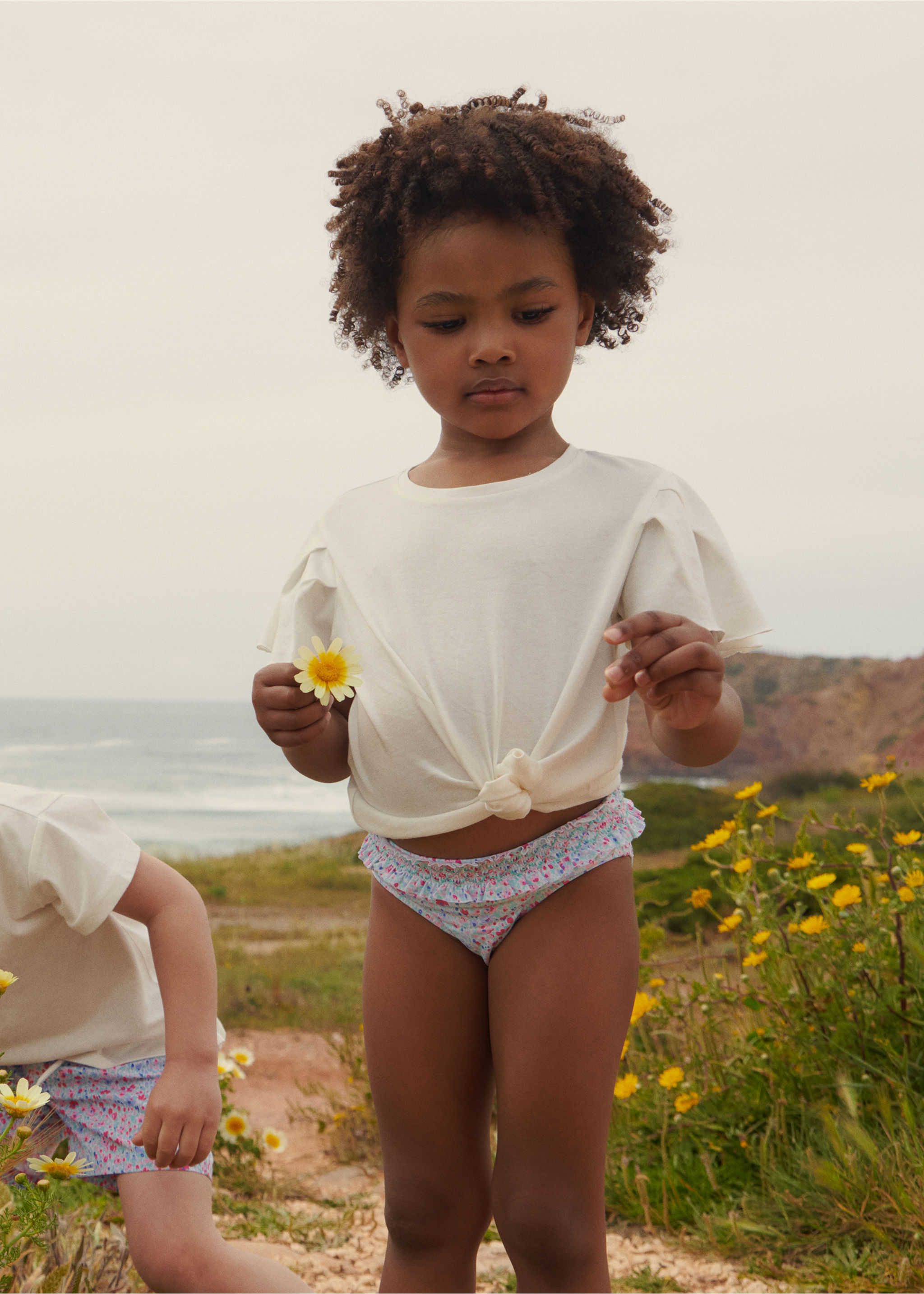 Culotte bikini froncée - Plan général