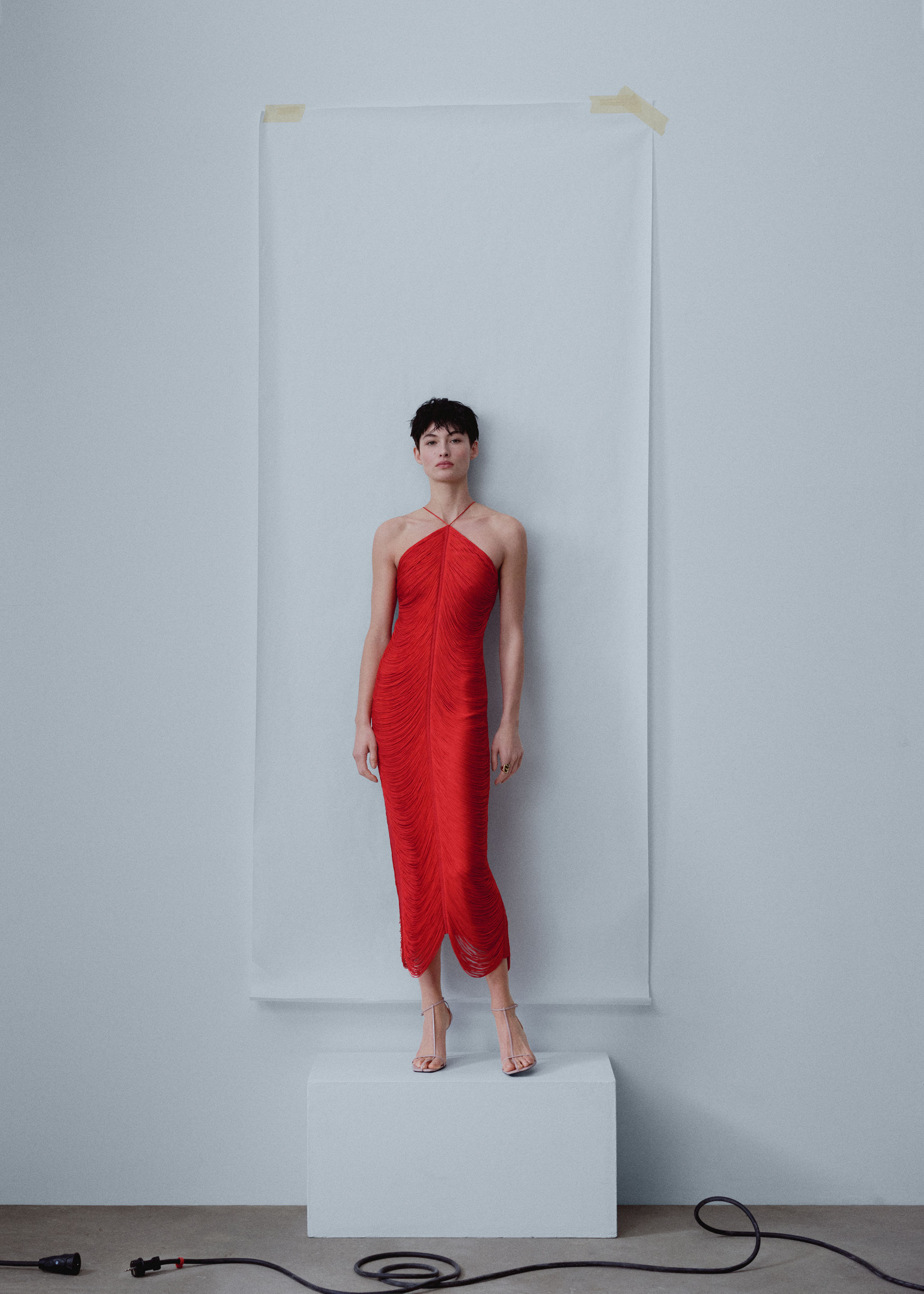 Vestido midi diseño flecos - Plano general