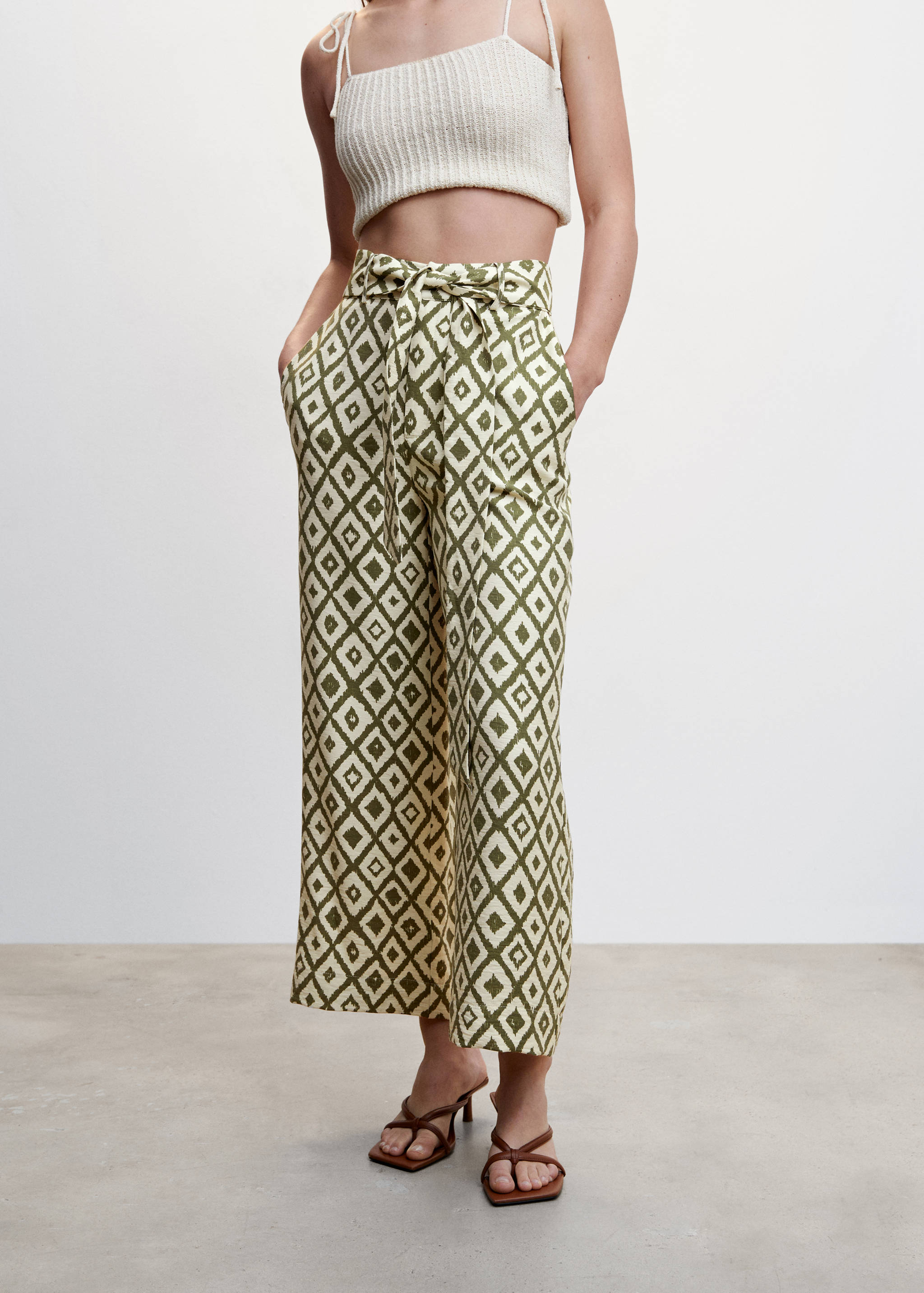 Printed trousers with bow - Details of the article 6