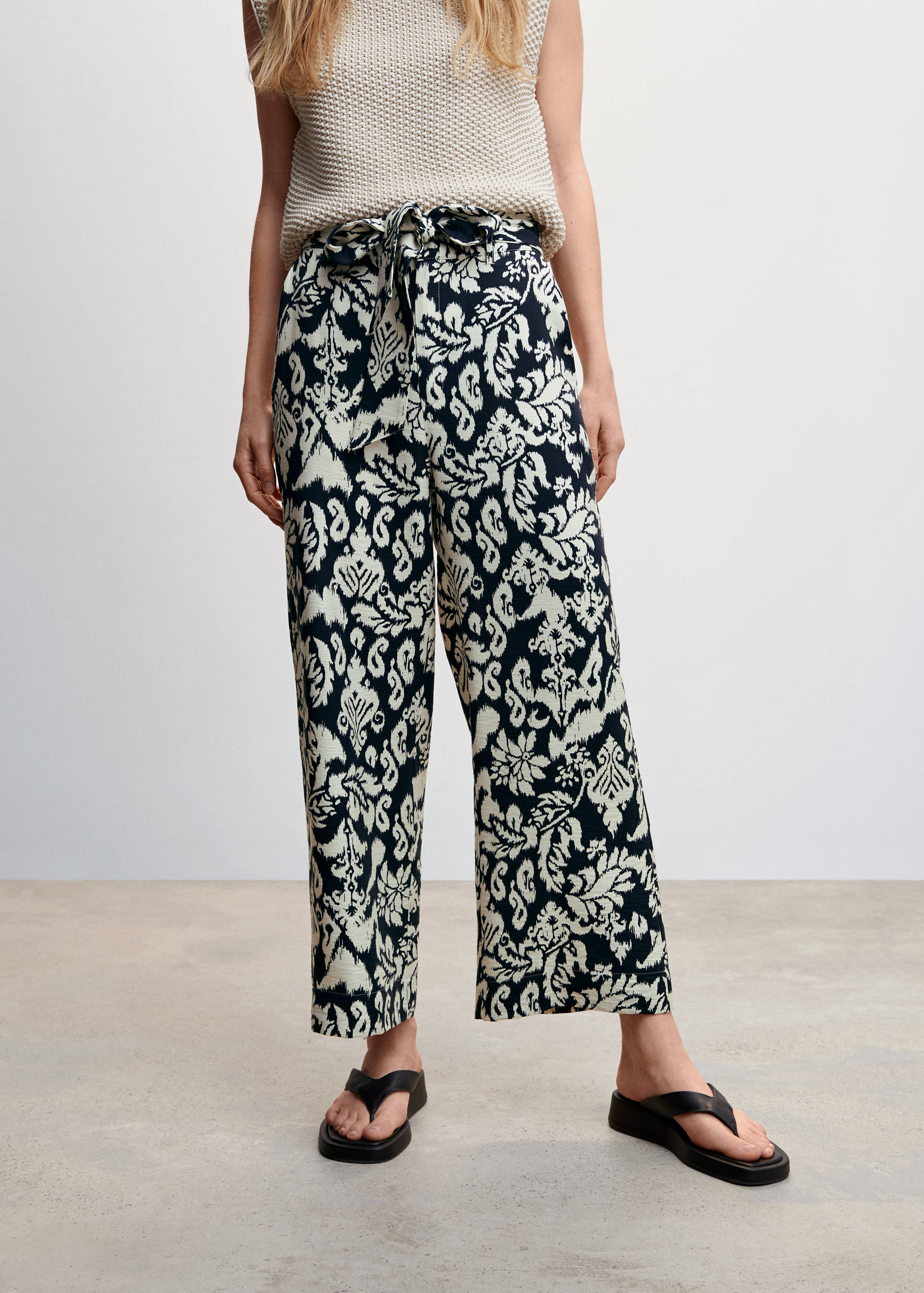 Printed trousers with bow - Medium plane