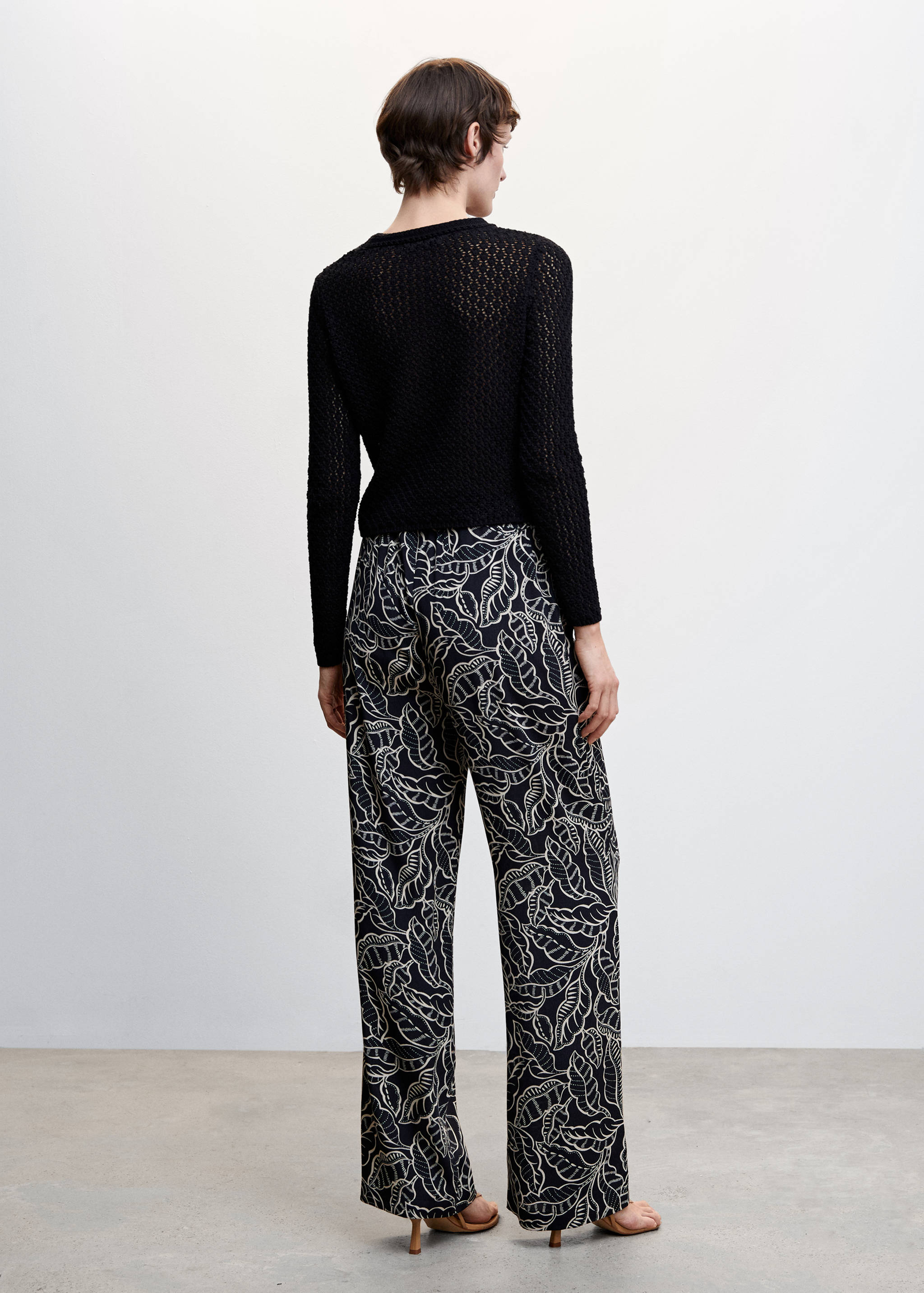 Floral palazzo trousers - Reverse of the article