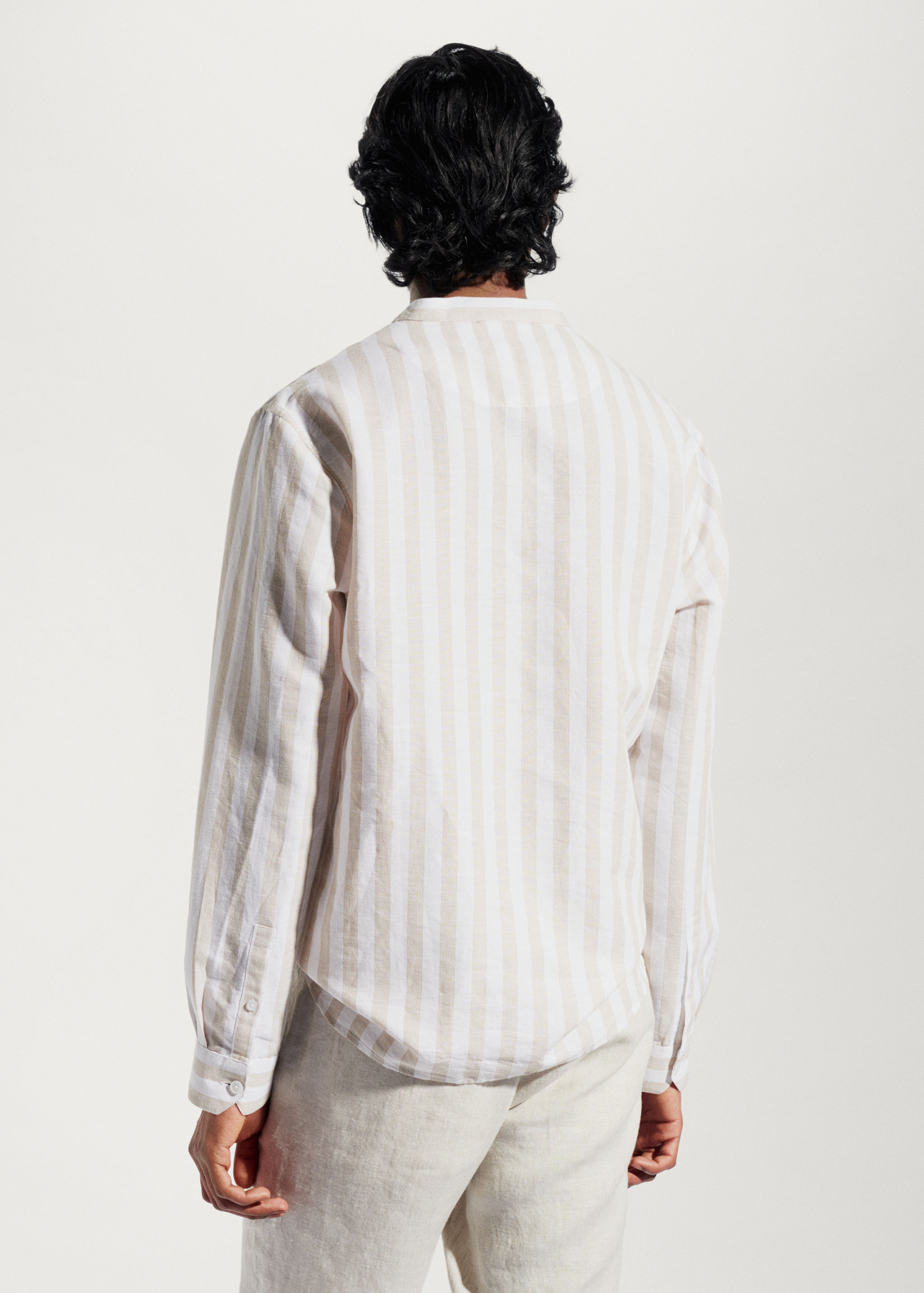 Regular-fit linen shirt with mao collar - Reverse of the article