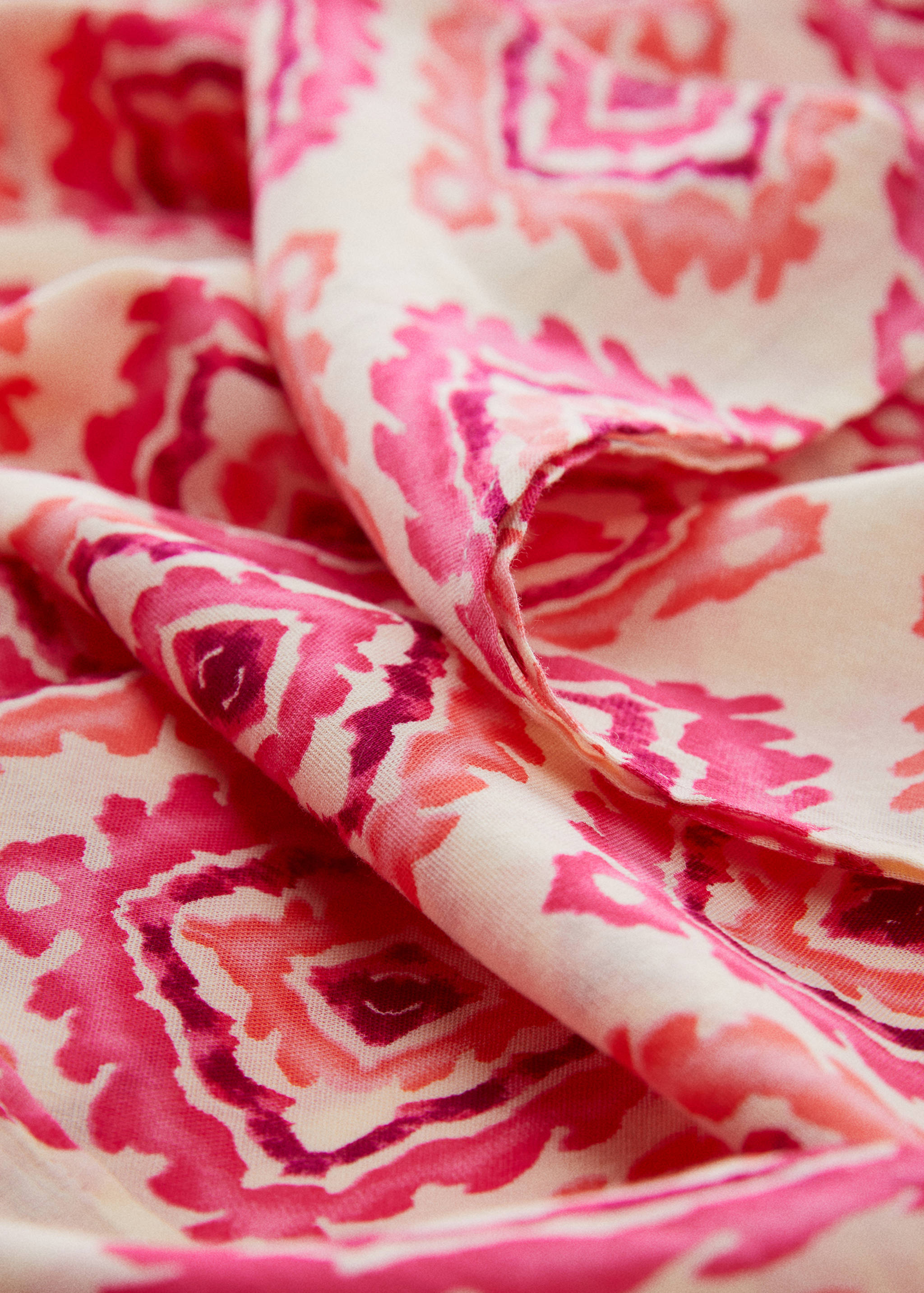 Bedruckter Schal - Mittlere Ansicht