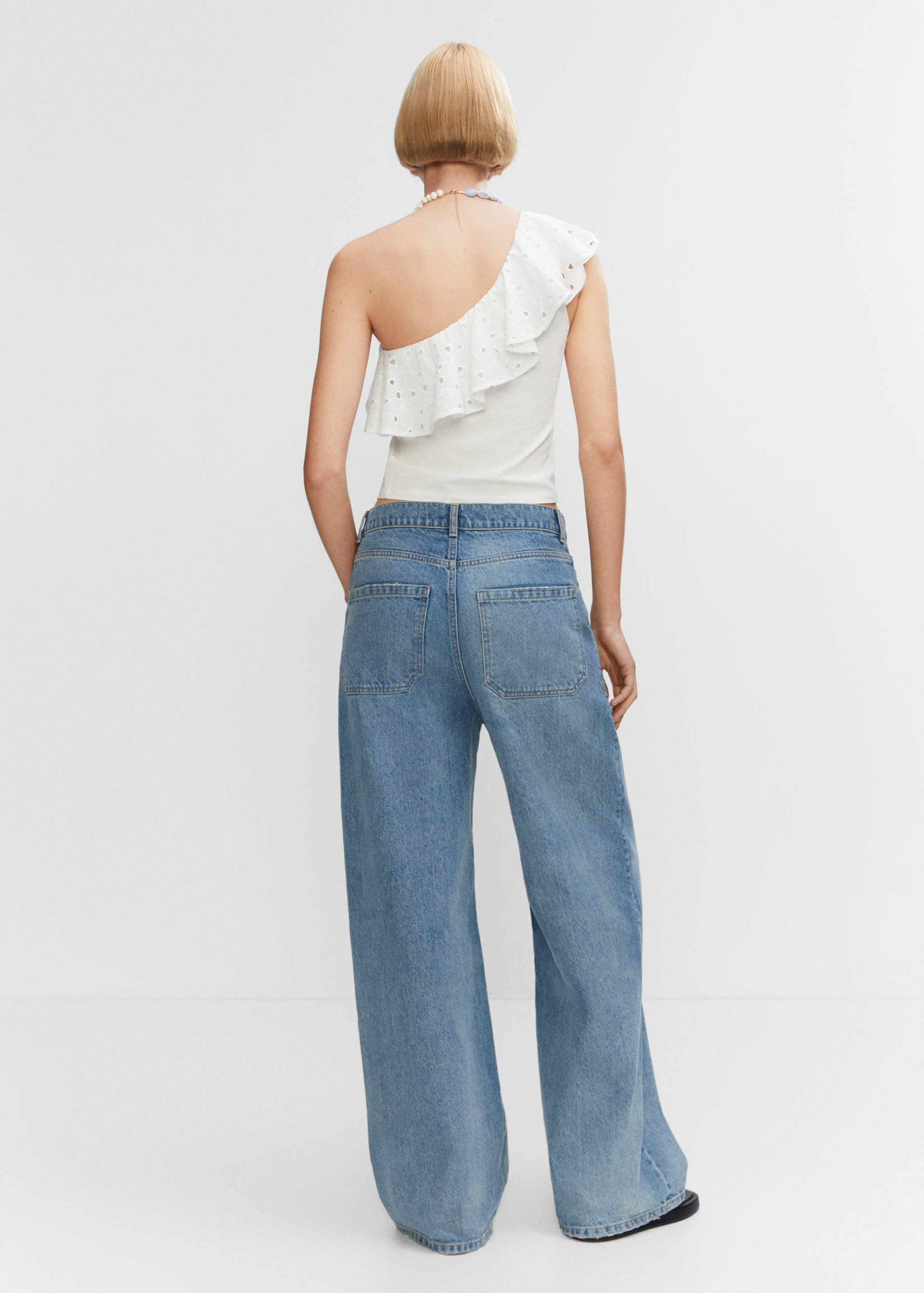 Top asimétrico volante bordado - Reverso del artículo