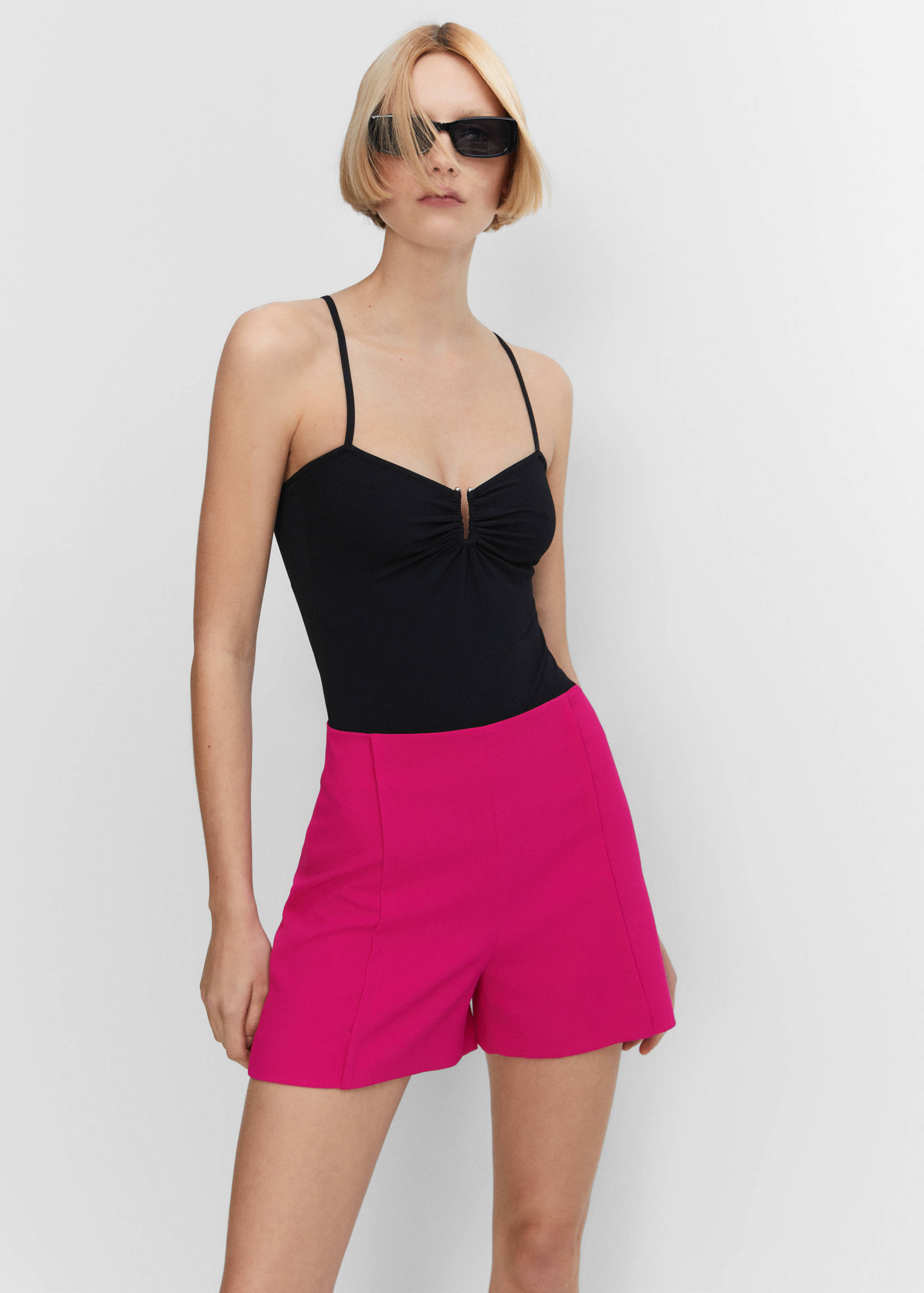 Shorts rectos tiro alto - Detalle del artículo 2