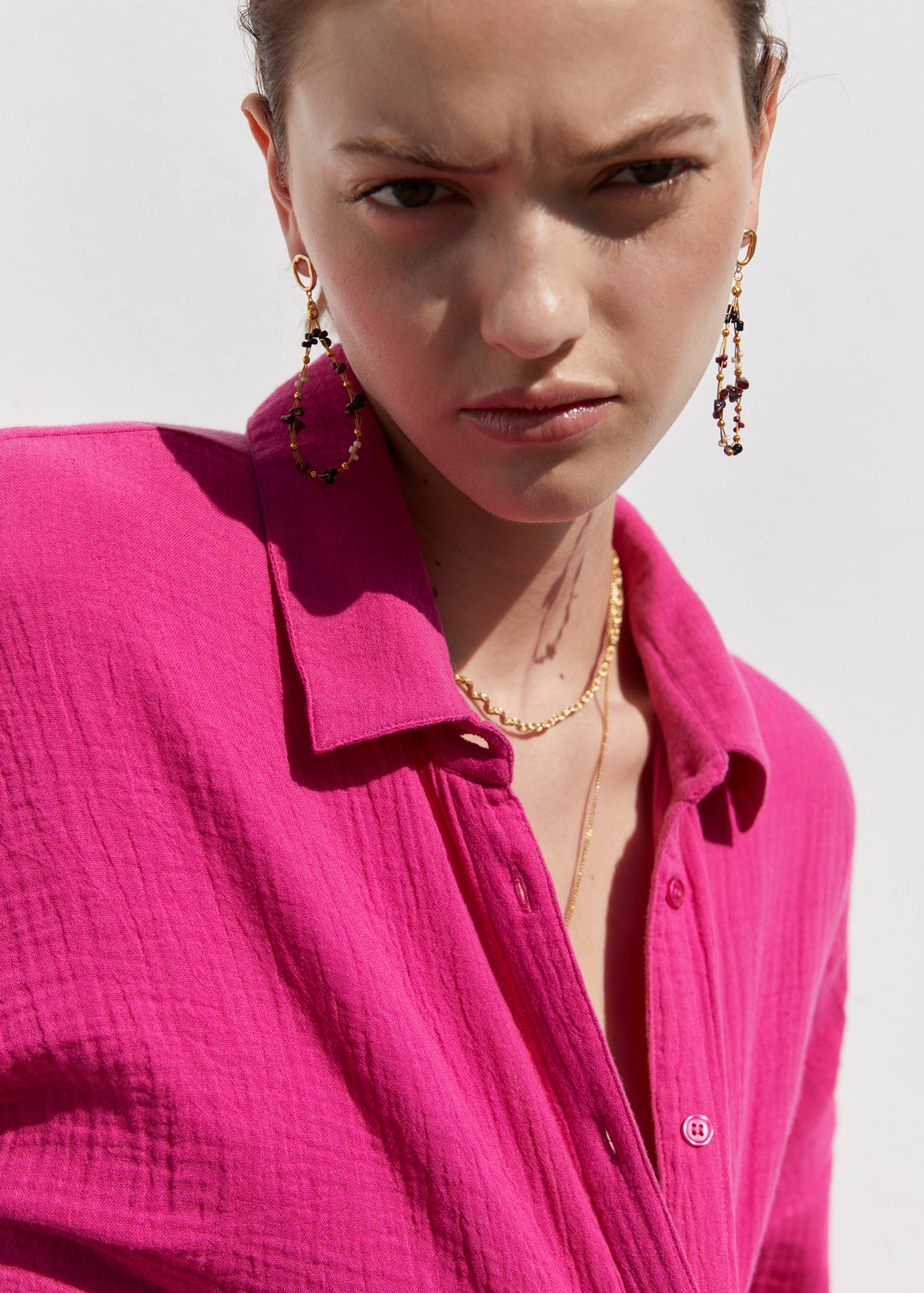 Textured shirt with knot detail - Details of the article 1