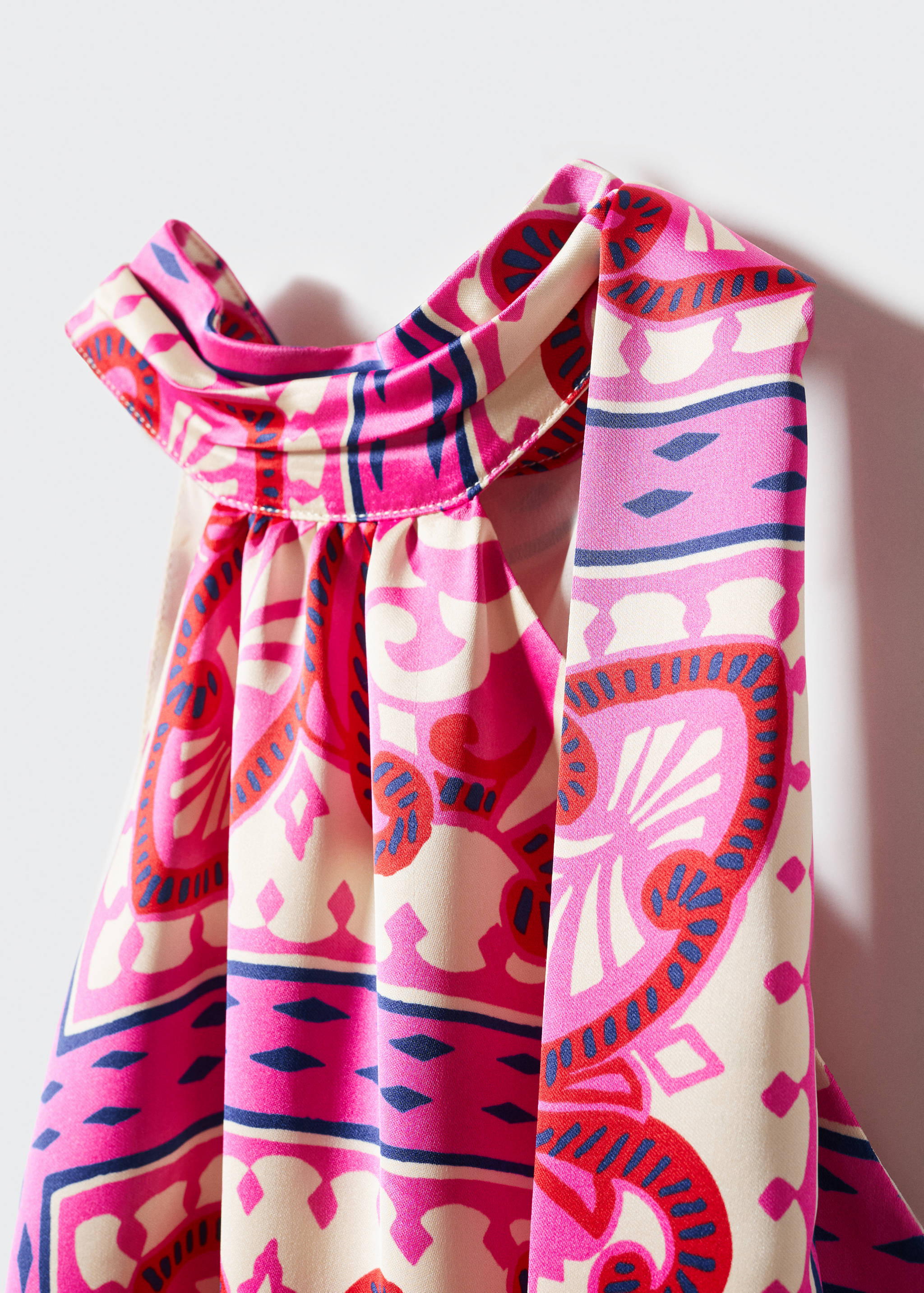 Printed halter dress - Details of the article 8