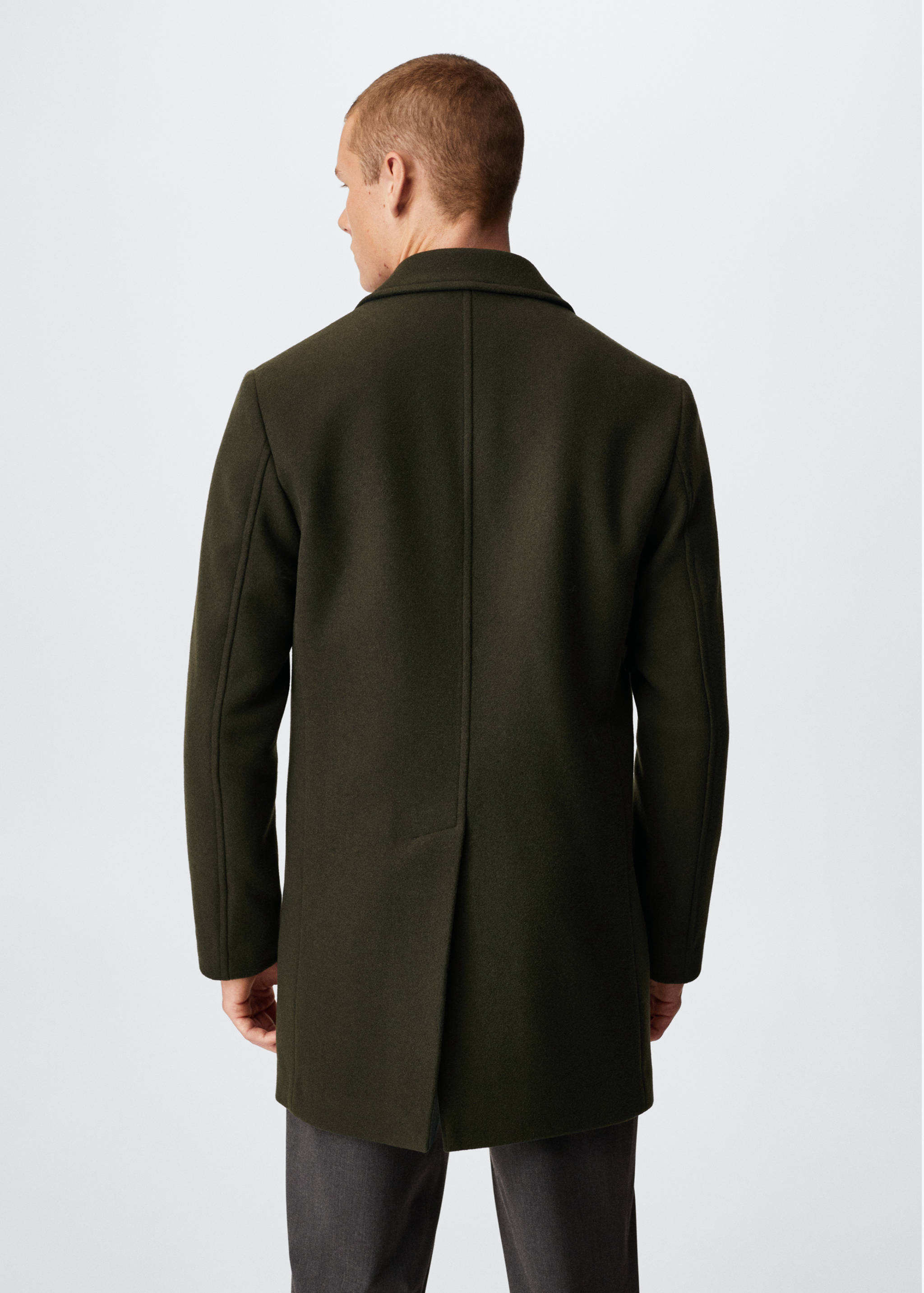 Mantel aus recycelter Wolle - Rückseite des Artikels