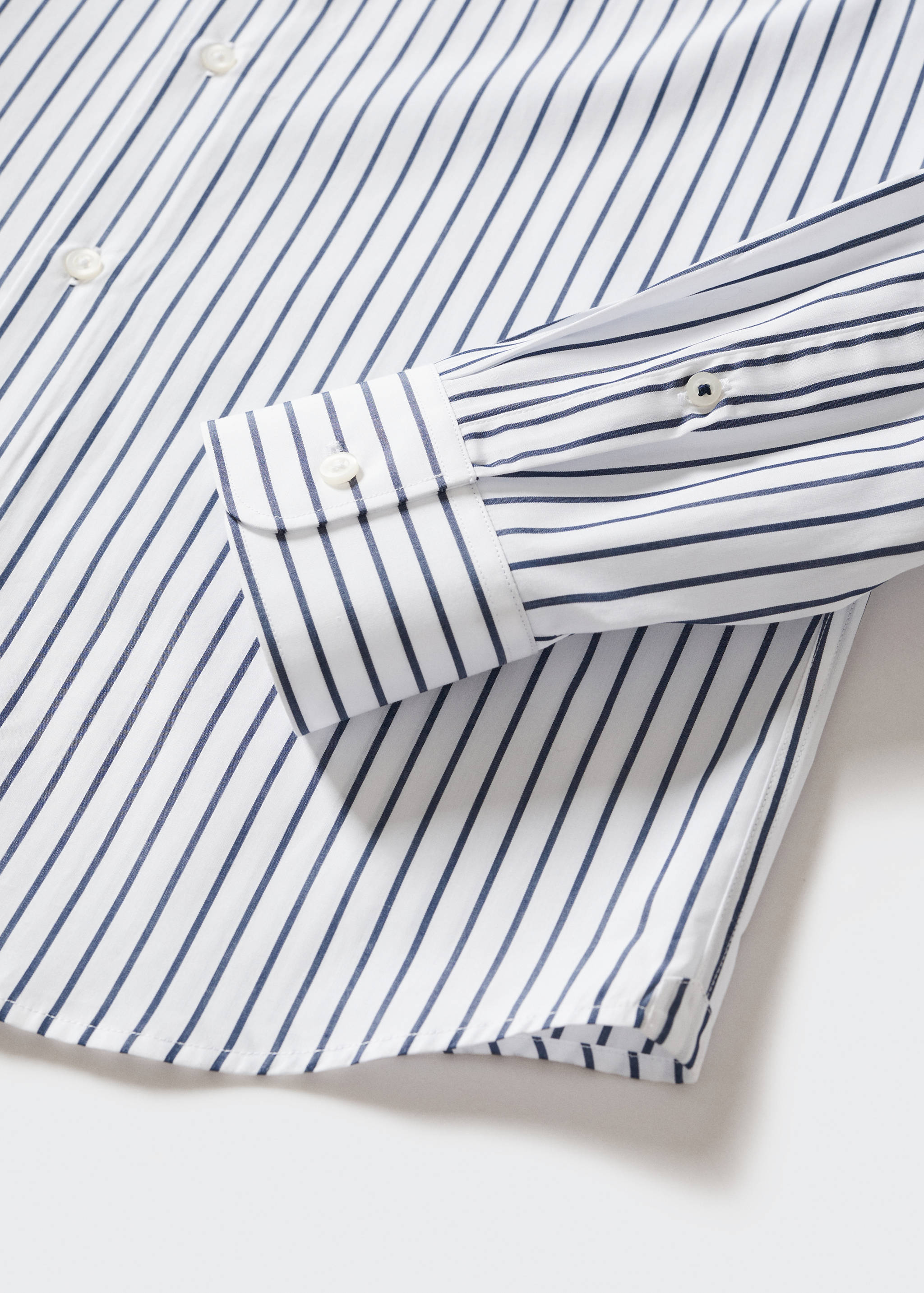 Striped slim-fit shirt - Details of the article 8
