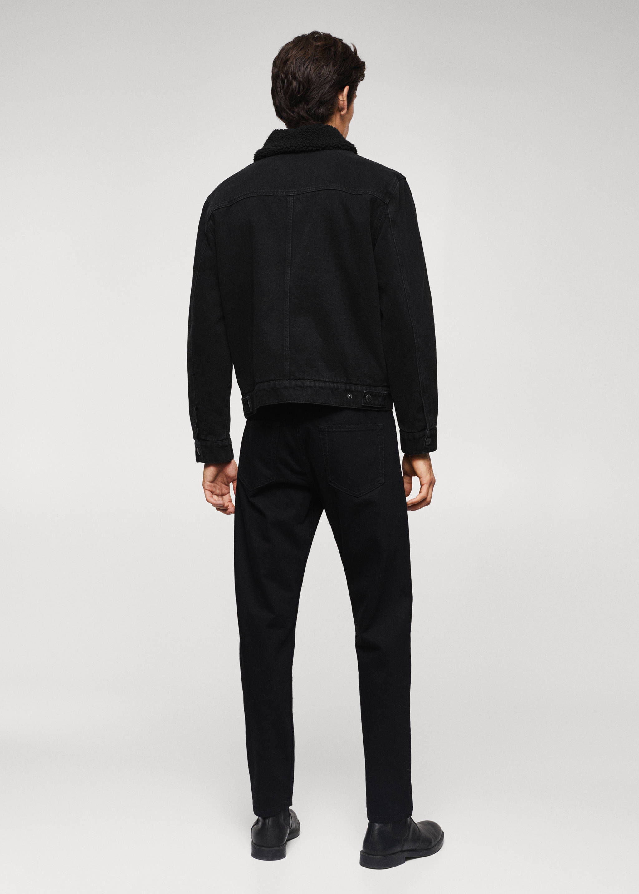 Jeansjacke mit Kunstshearling - Rückseite des Artikels