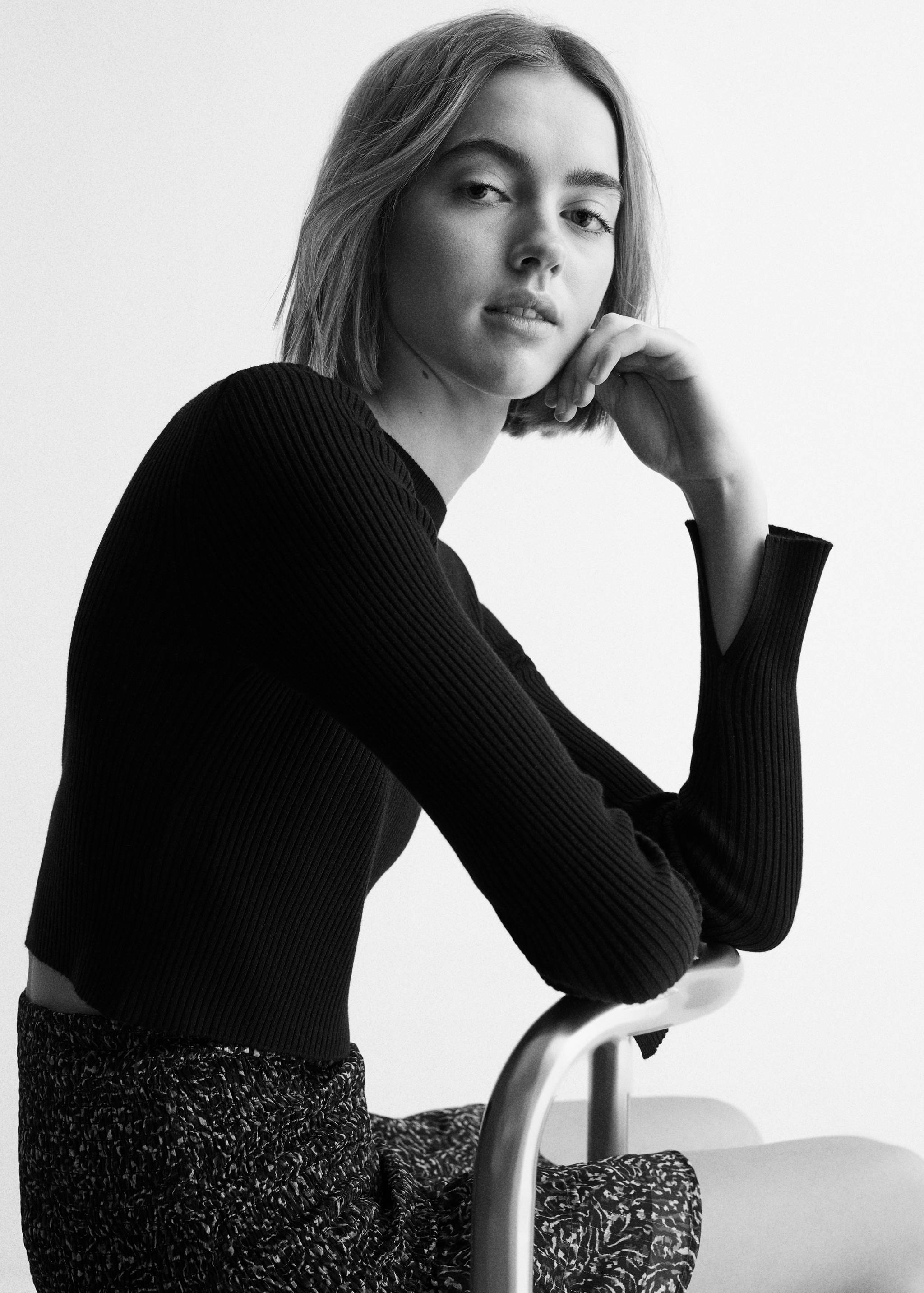 Cropped ribbed sweater - Details of the article 1