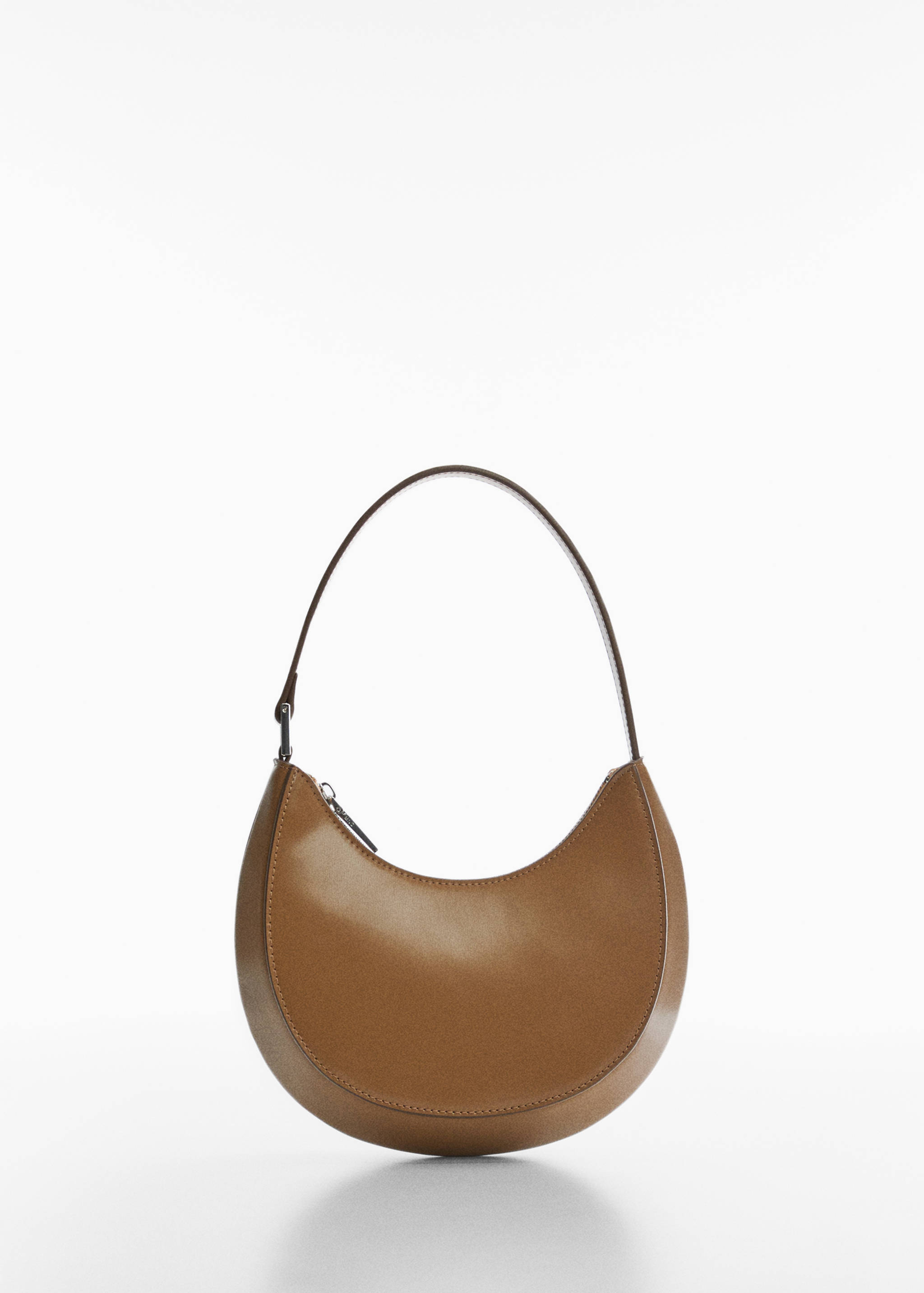 Ovale Tasche mit kurzem Henkel - Artikel ohne Model
