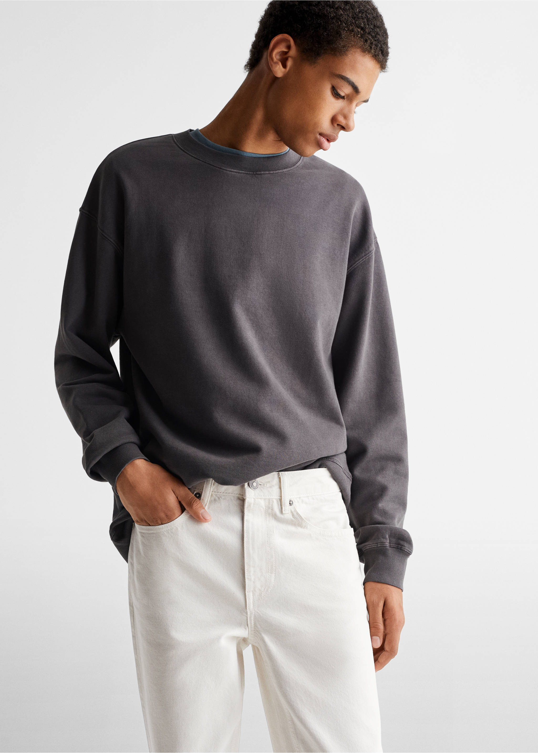 Regular-fit cotton trousers - Medium plane, Off White. Ref: 47034004-00.