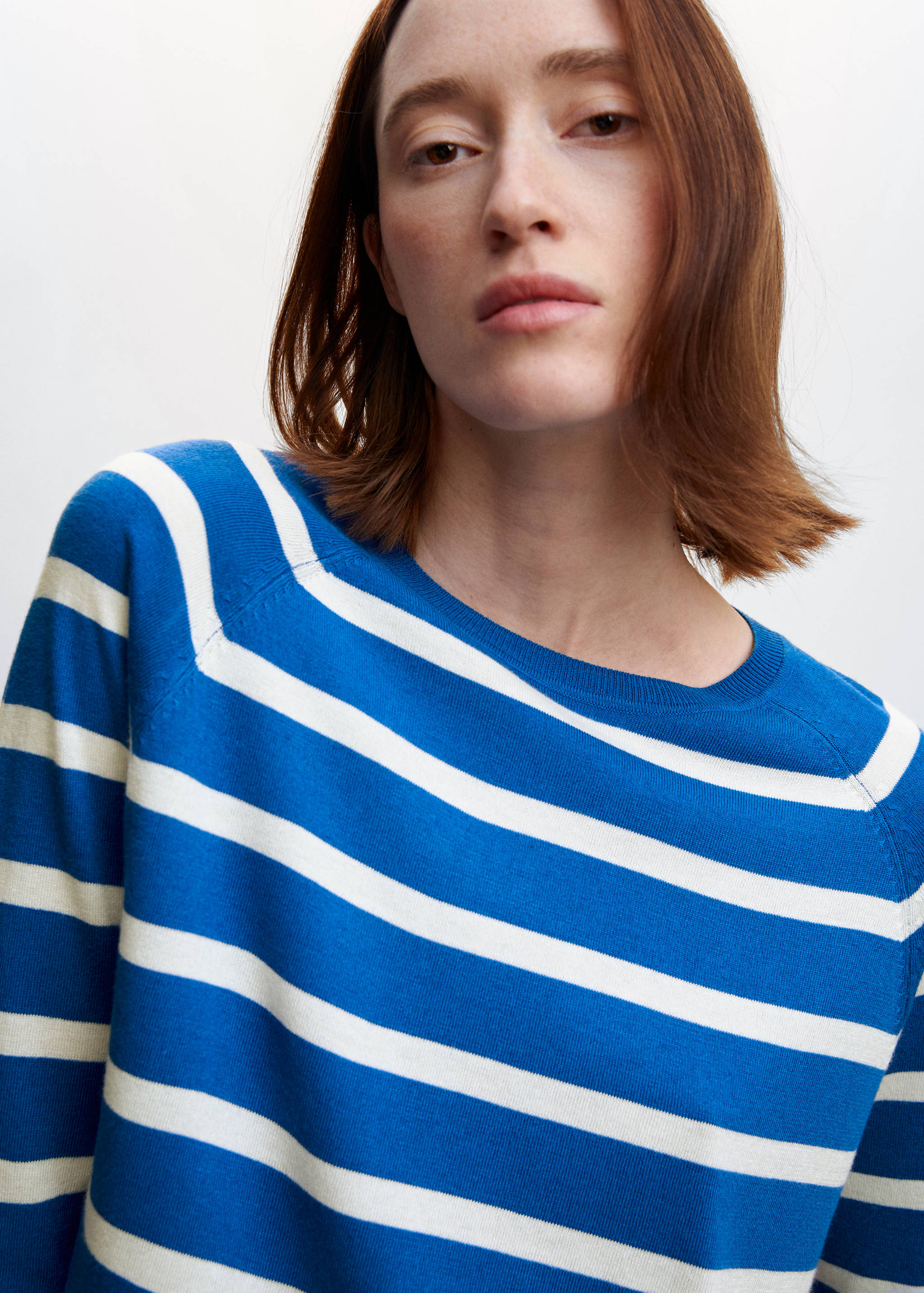 Fine-knit crew-neck sweater - Details of the article 1