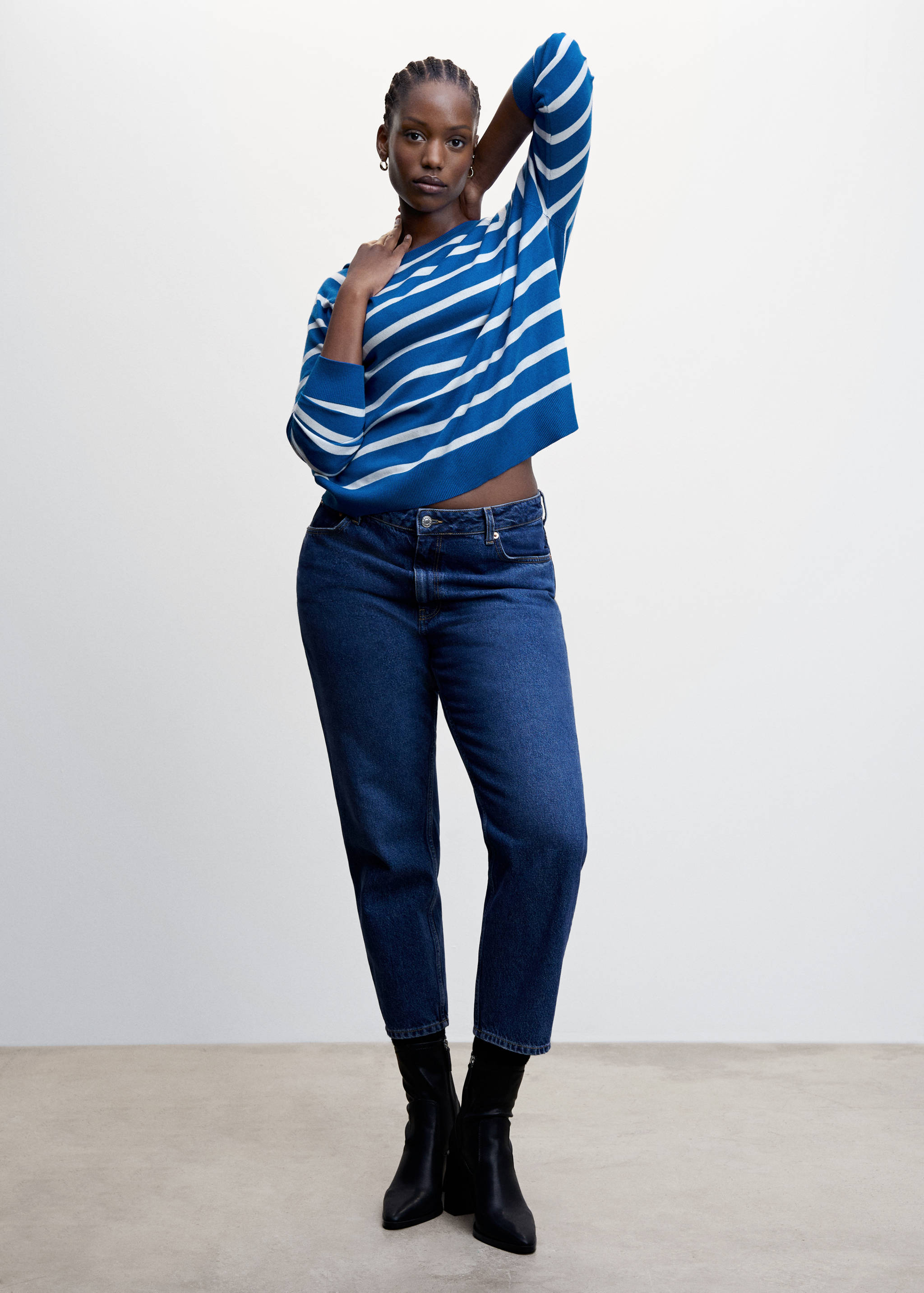 Fine-knit crew-neck sweater - Details of the article 3