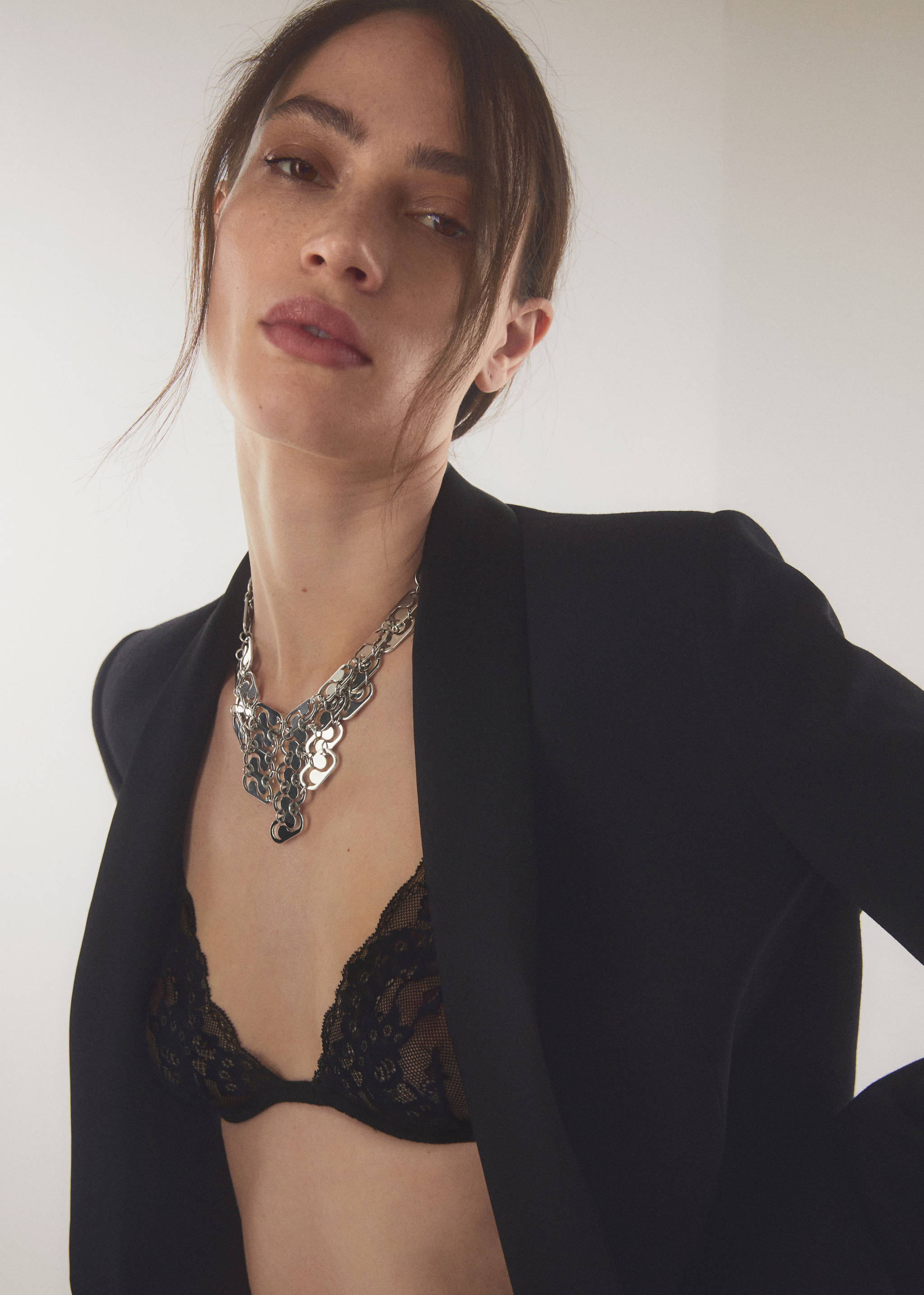 Halskette mit verknüpften Anhängern - Detail des Artikels 9