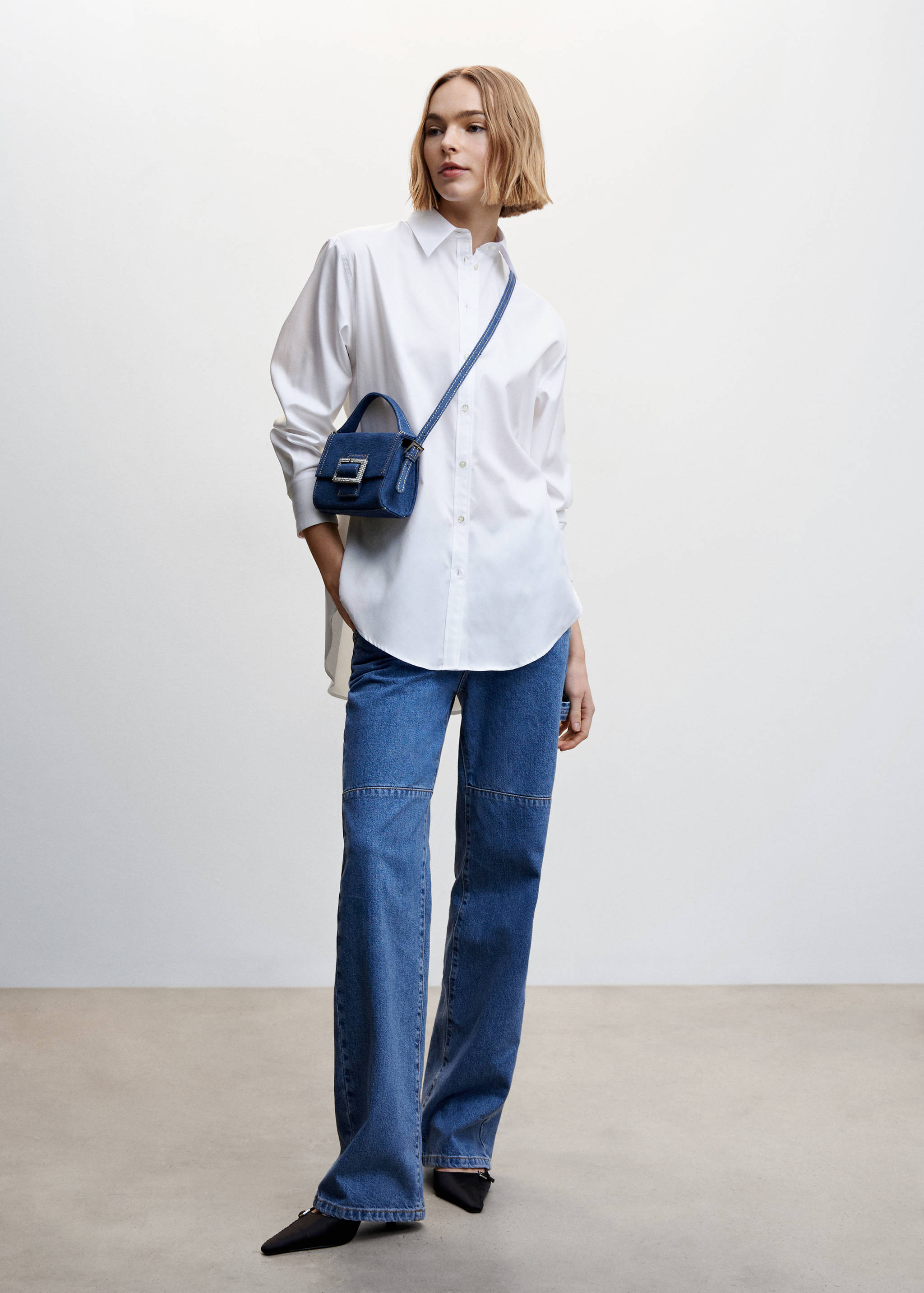 Camisa algodão oversize - Plano geral