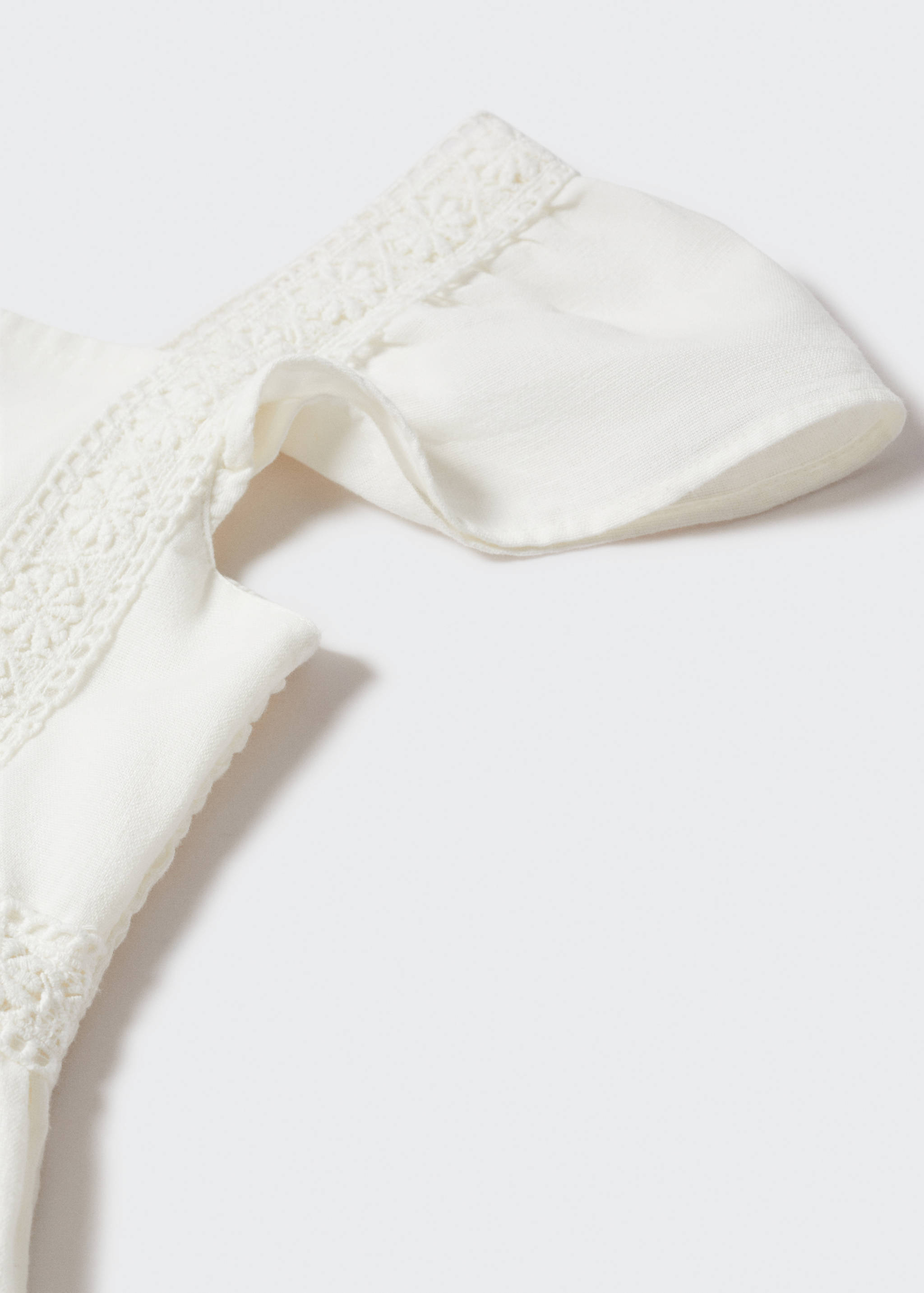 Vestido pormenores bordados - Pormenor do artigo 8