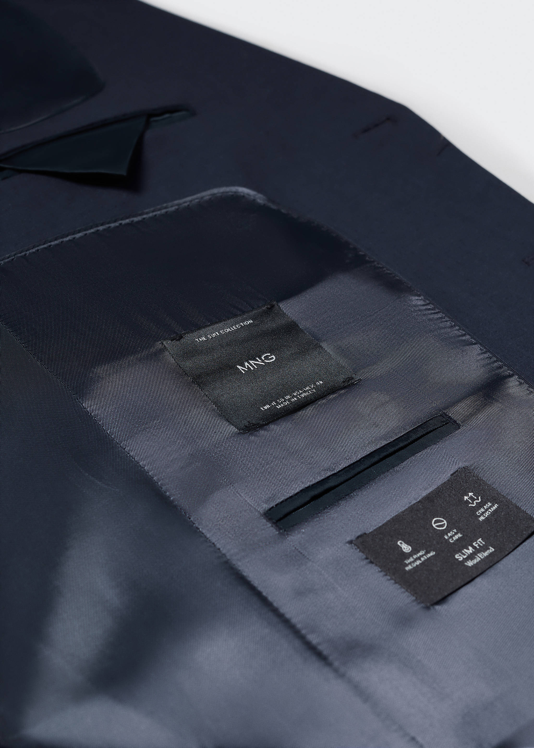 Slim-fit wool suit blazer - Details of the article 8